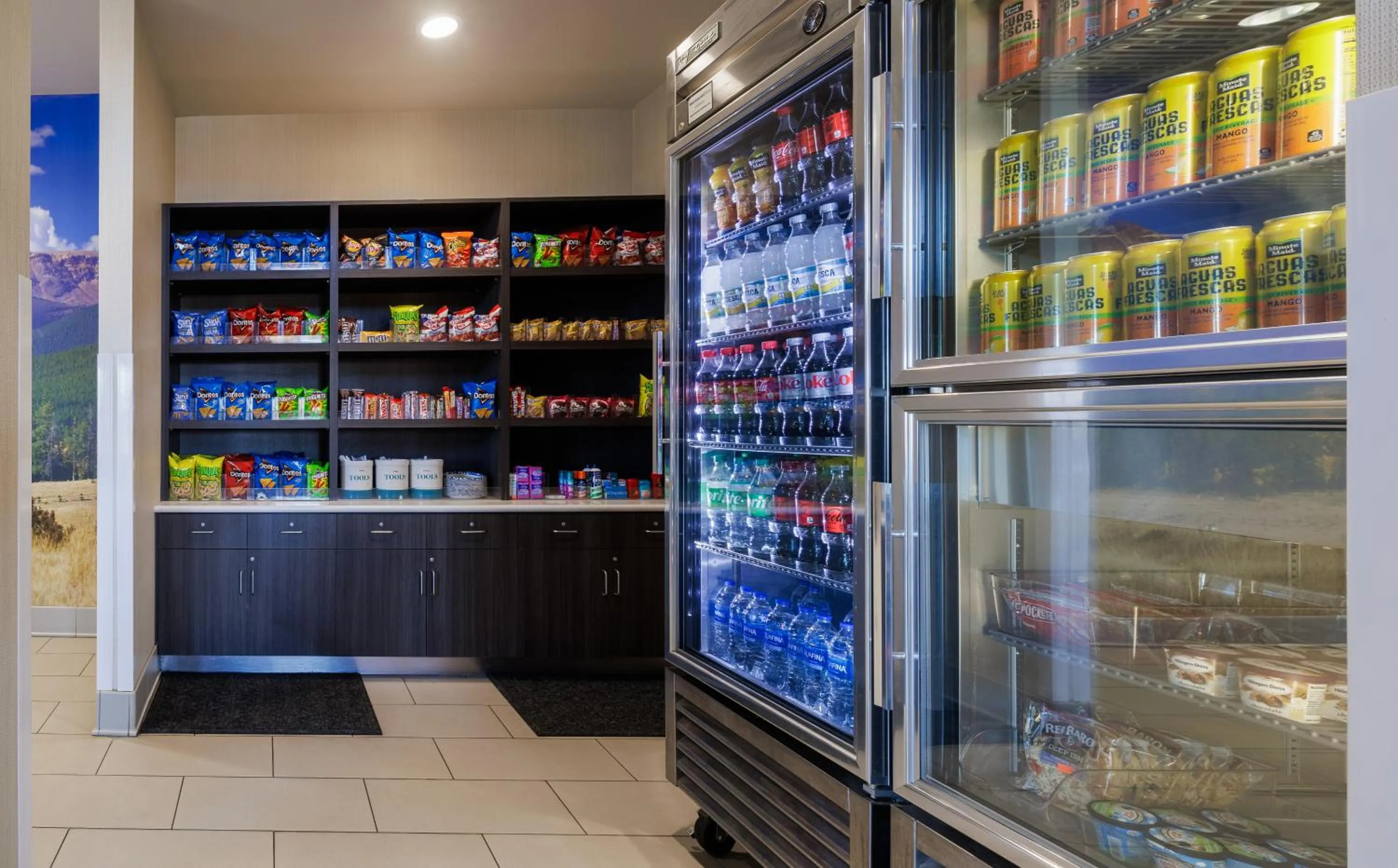 Shopping Area in La Quinta Inn & Suites by Wyndham Fort Collins, Colorado