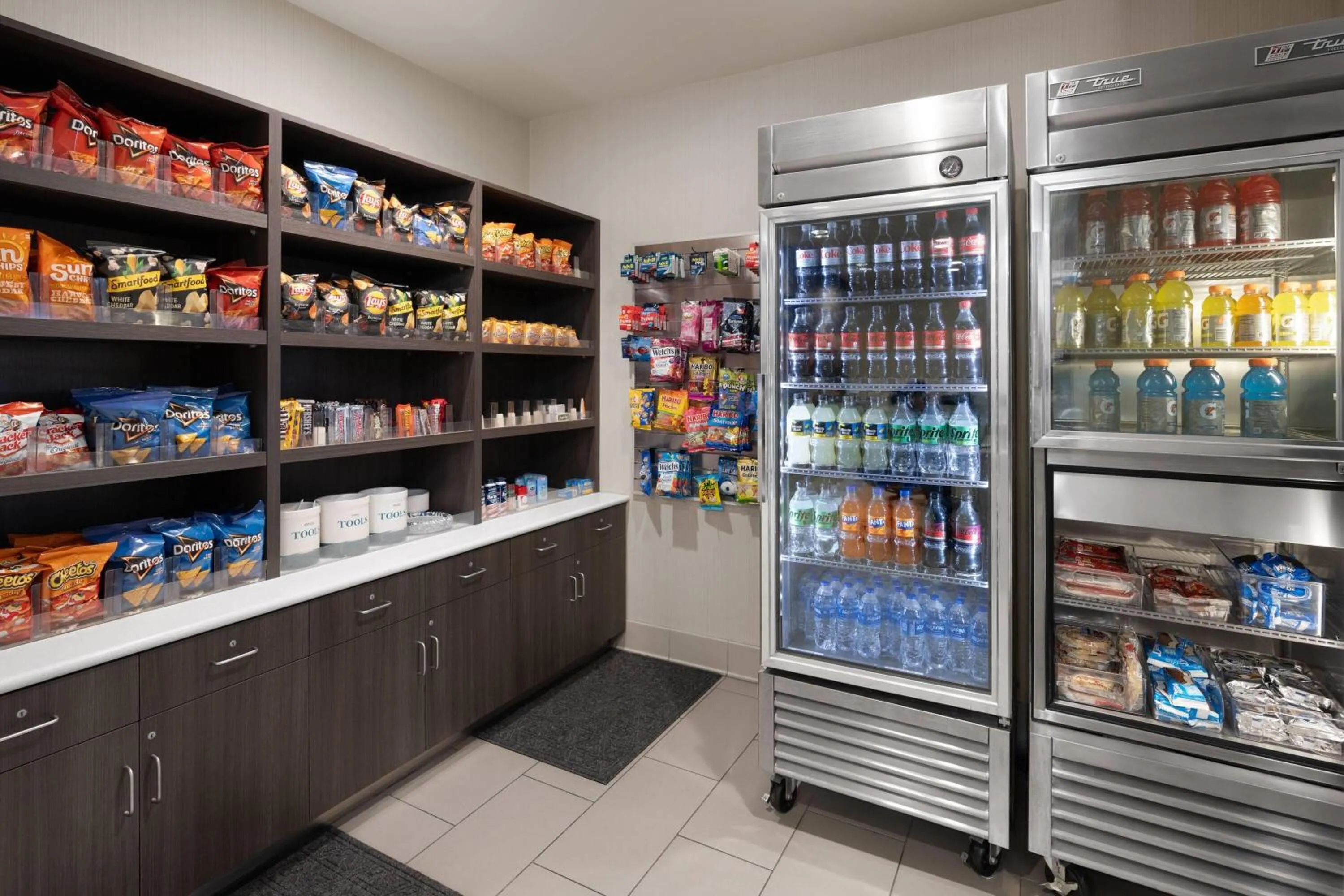 Food and drinks in La Quinta Inn & Suites by Wyndham Fort Collins, Colorado