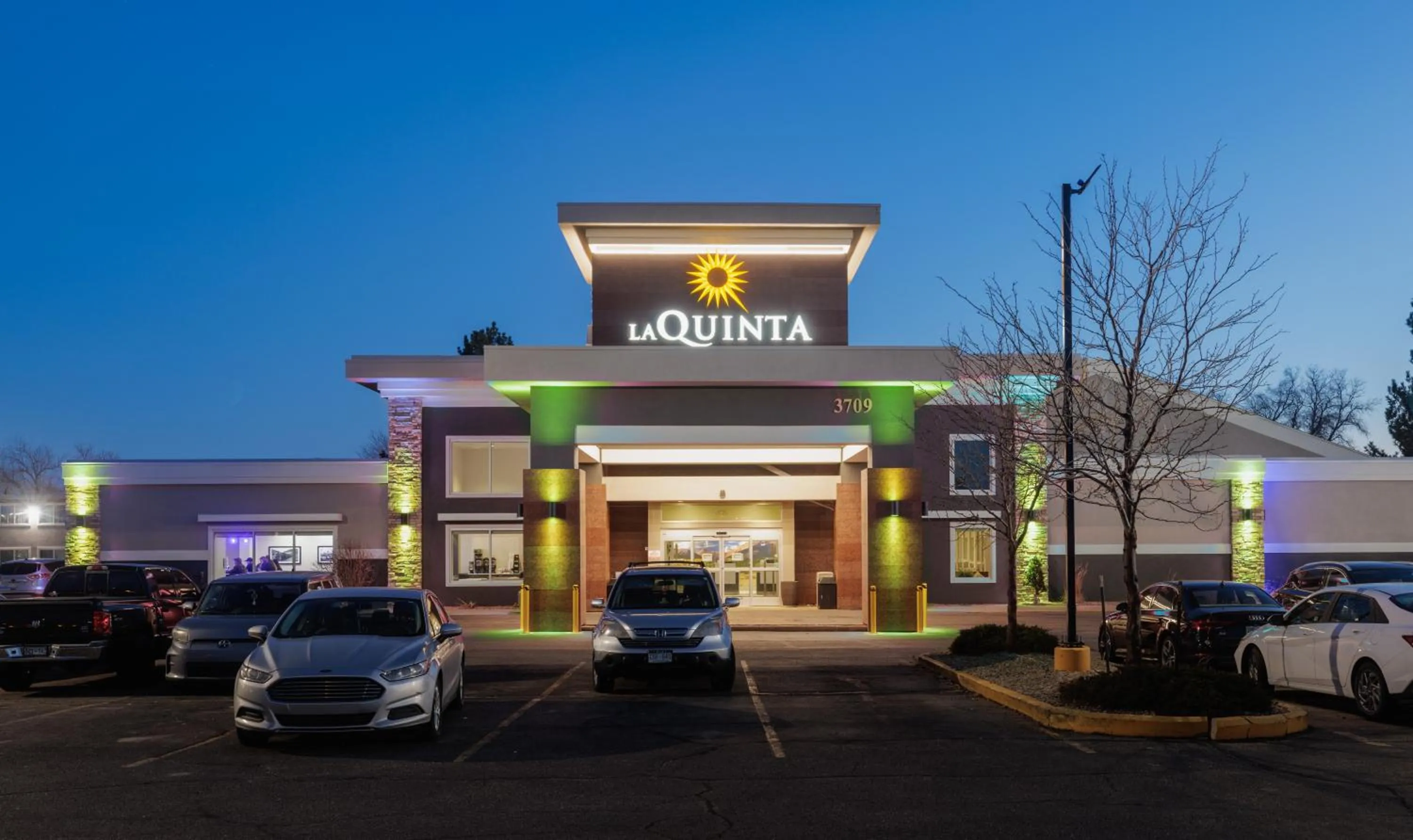 Property building in La Quinta Inn & Suites by Wyndham Fort Collins, Colorado