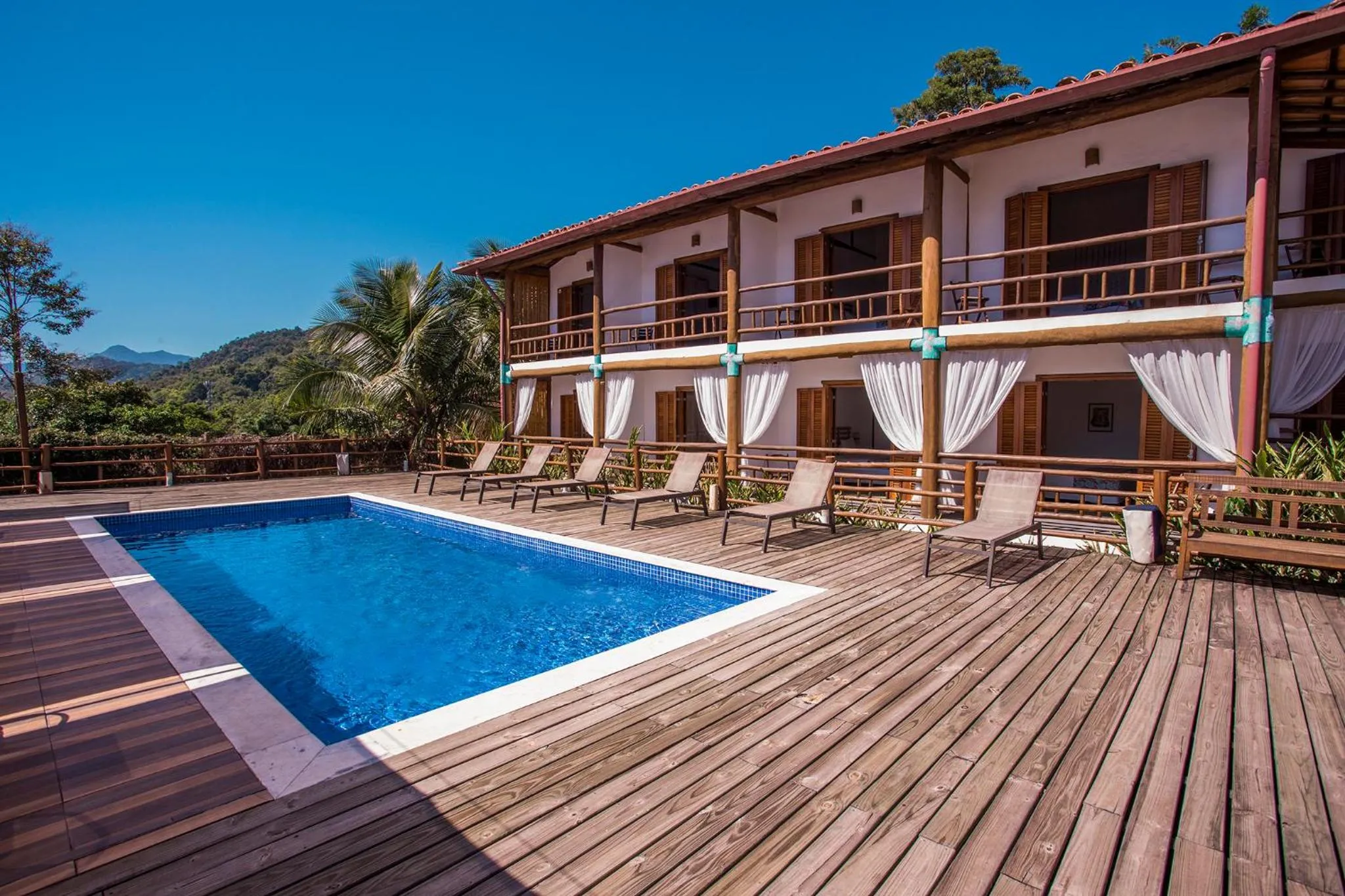 Swimming pool in Pousada Refugio da Harmonia