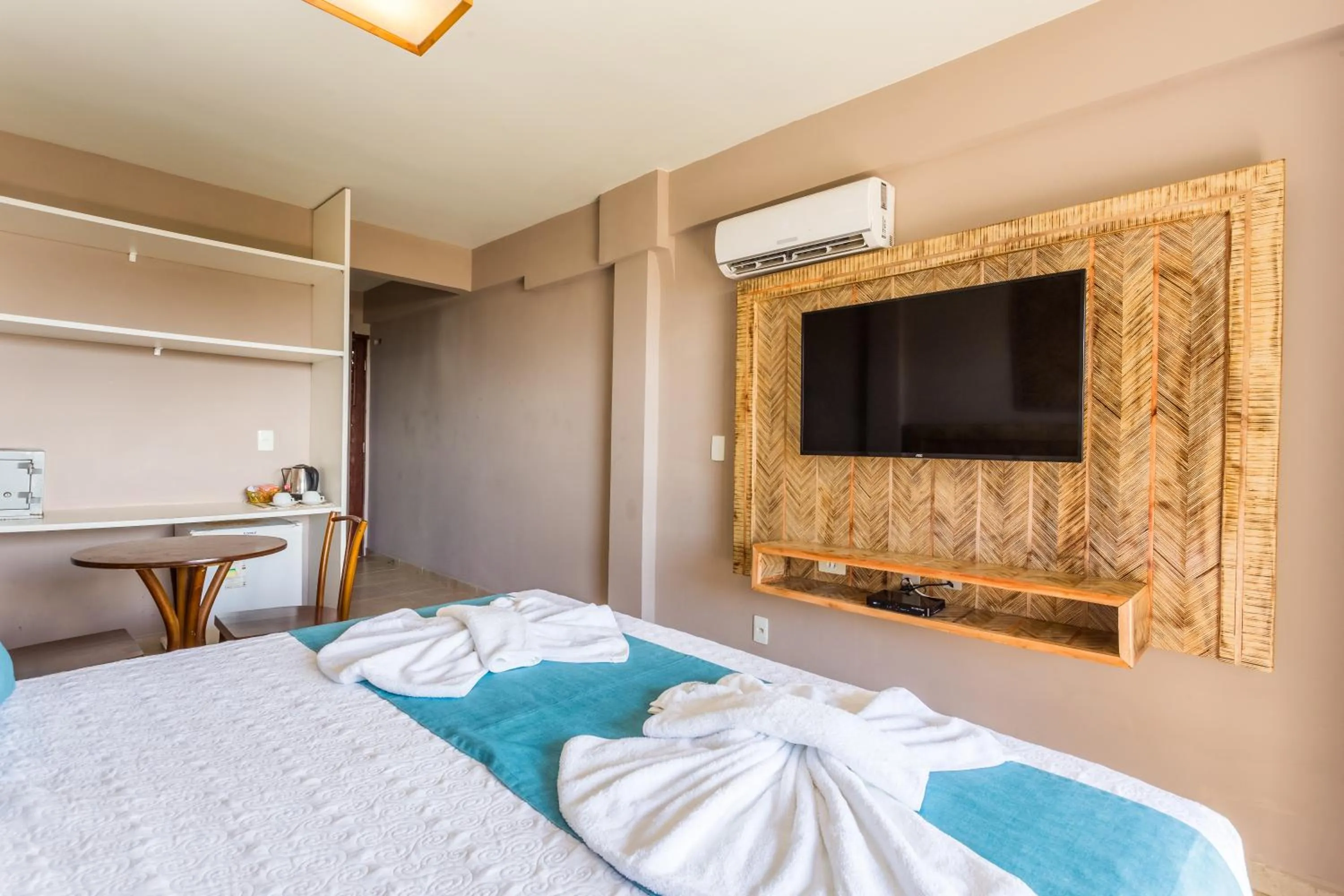 Photo of the whole room, Bed in Pousada Iandê