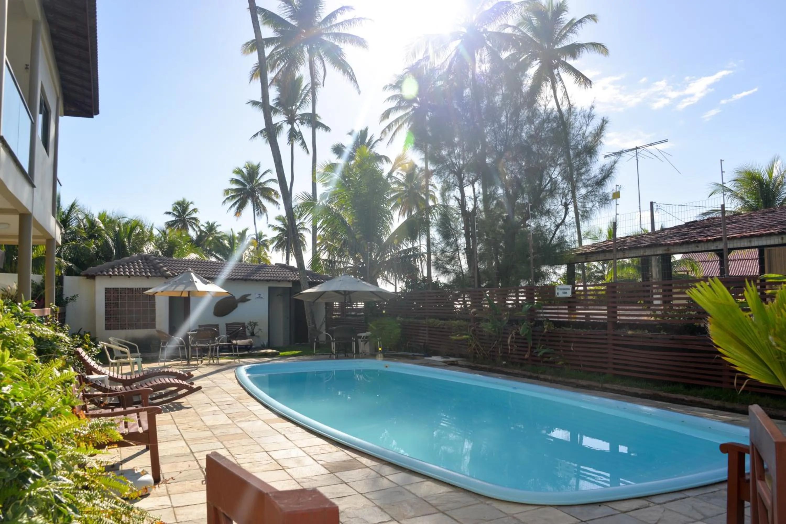 Swimming pool in Pousada Iandê