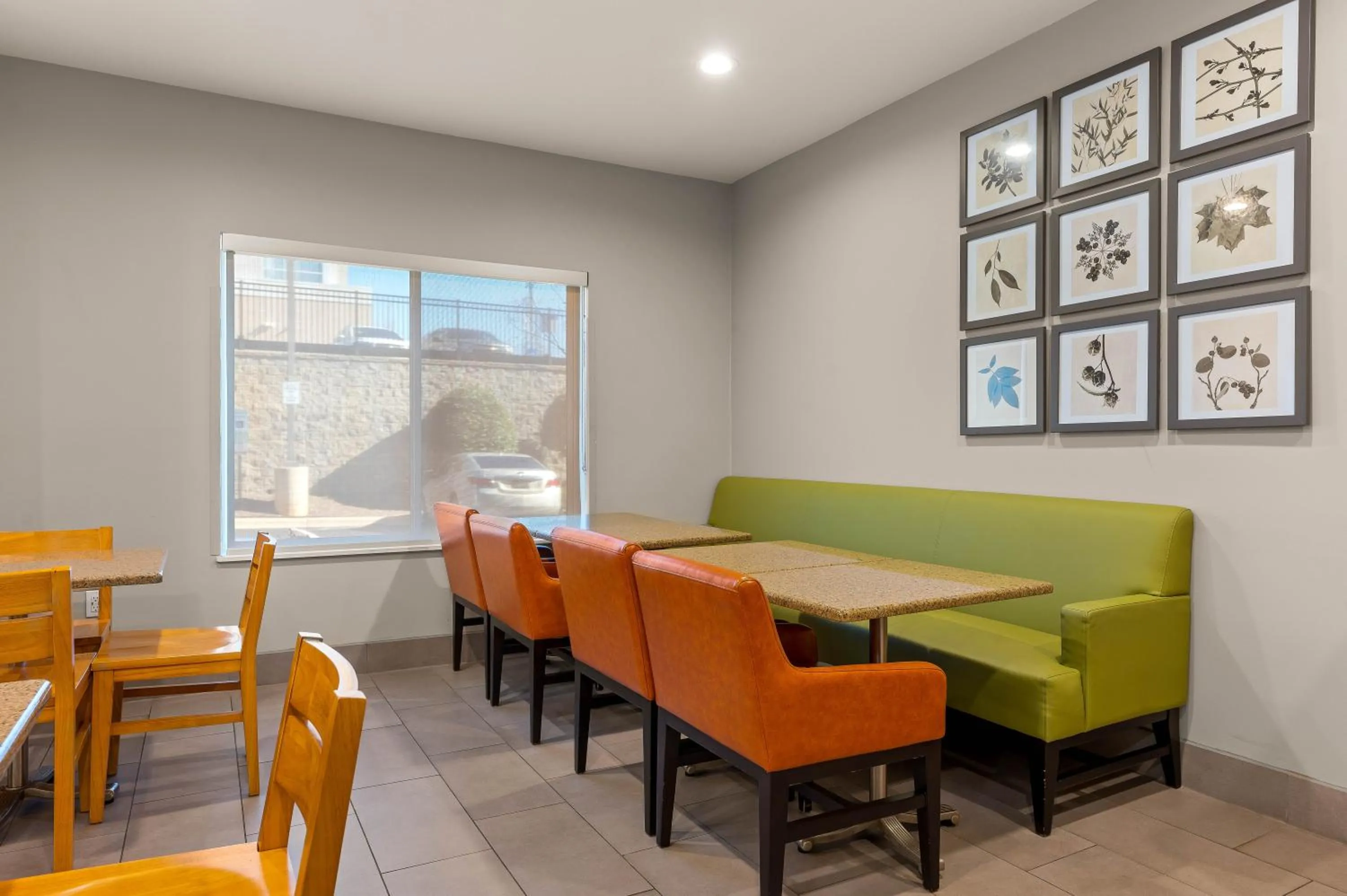 Country Inn & Suites by Radisson, Asheville - Outlet Mall