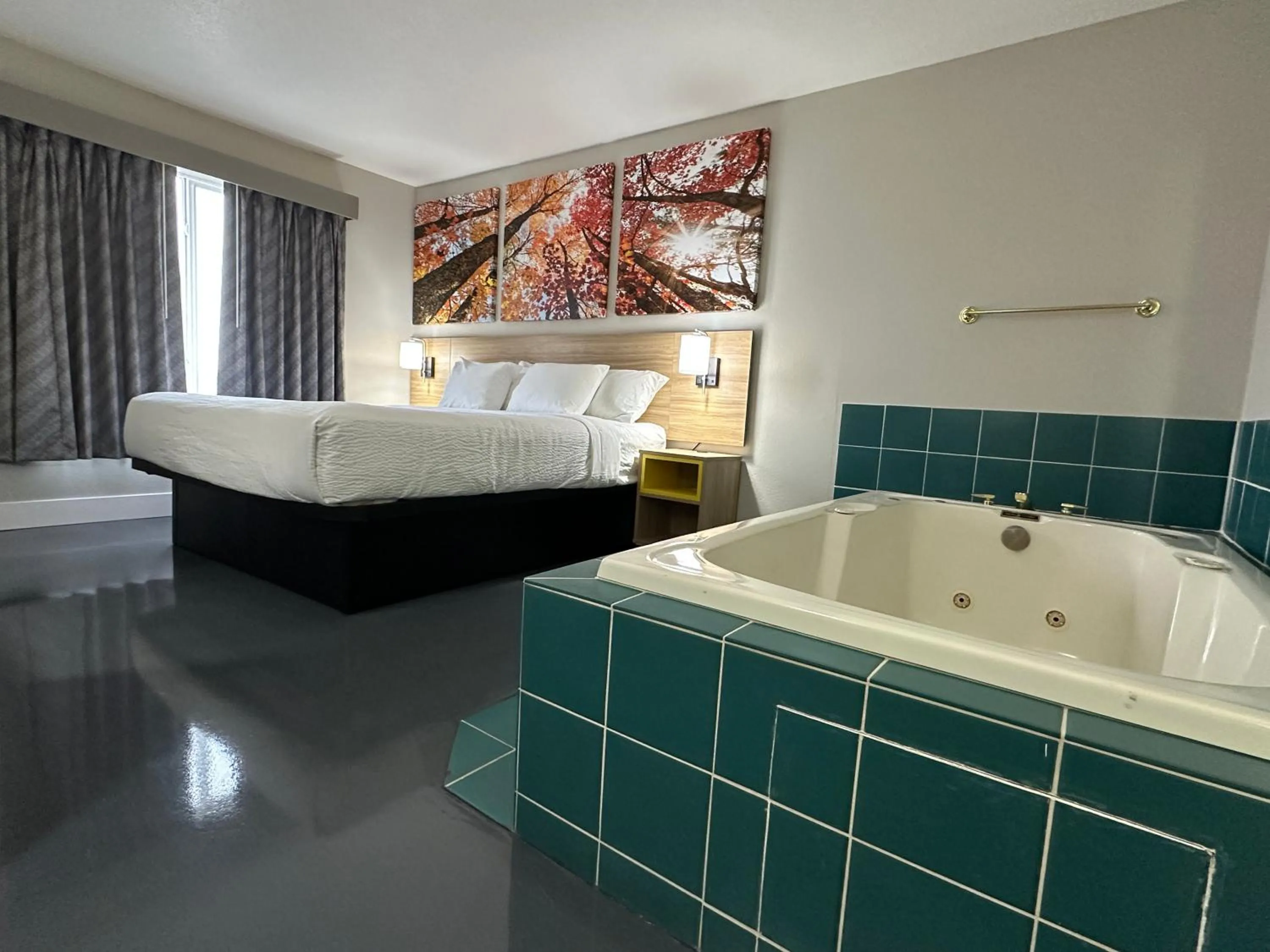 Bedroom, Bed in Fergus Inn