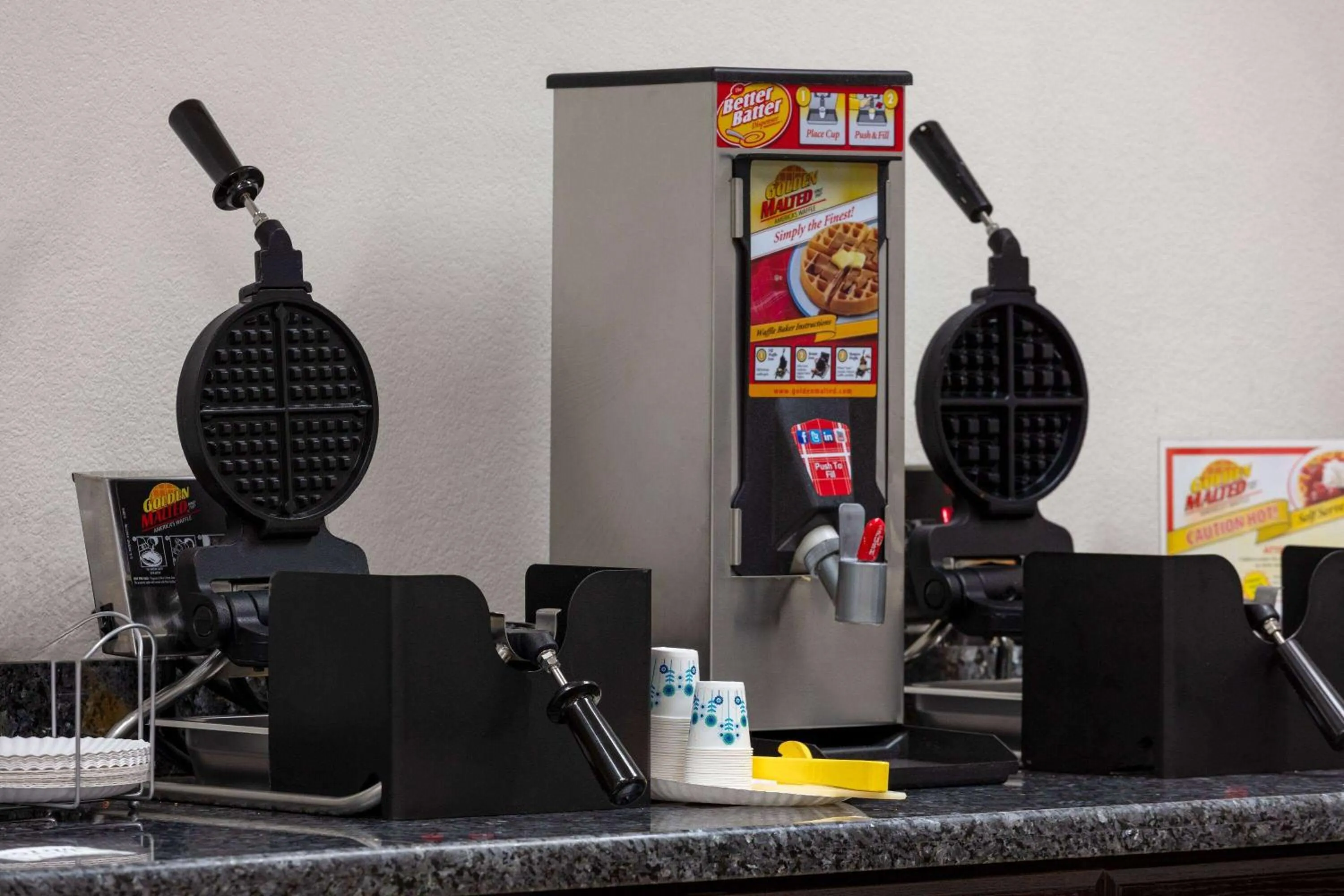 Breakfast in Travelodge by Wyndham Globe AZ