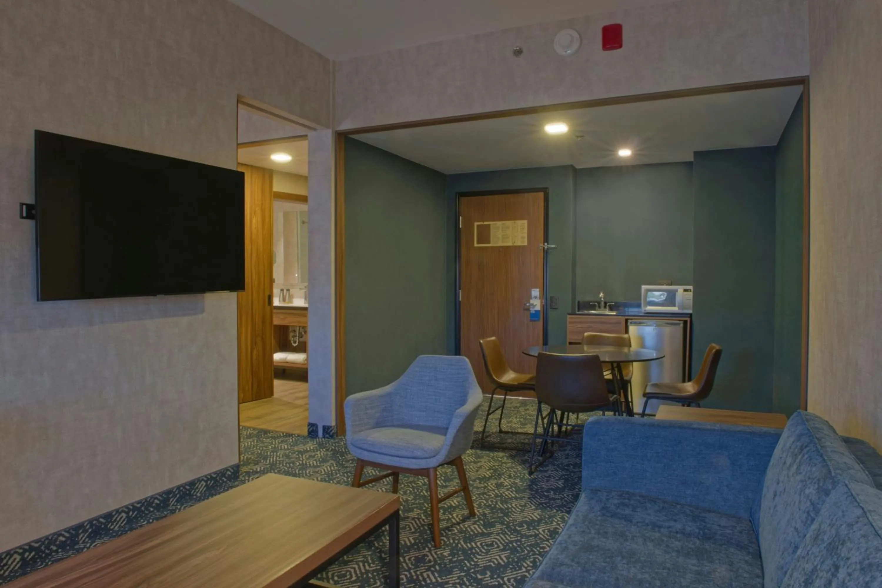 Photo of the whole room in Four Points by Sheraton Distrito Uno Chihuahua