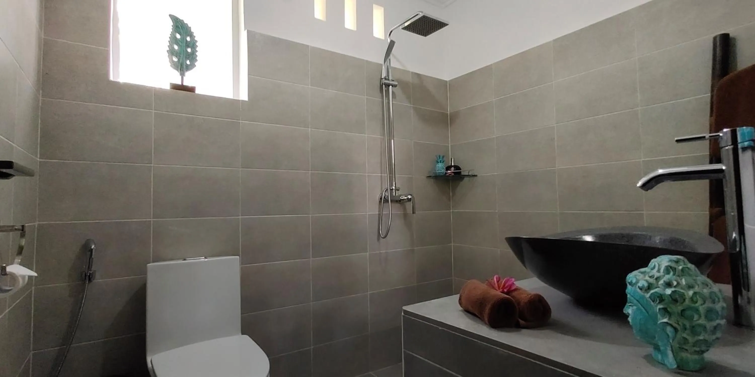 Toilet in Tropical Bali Hotel