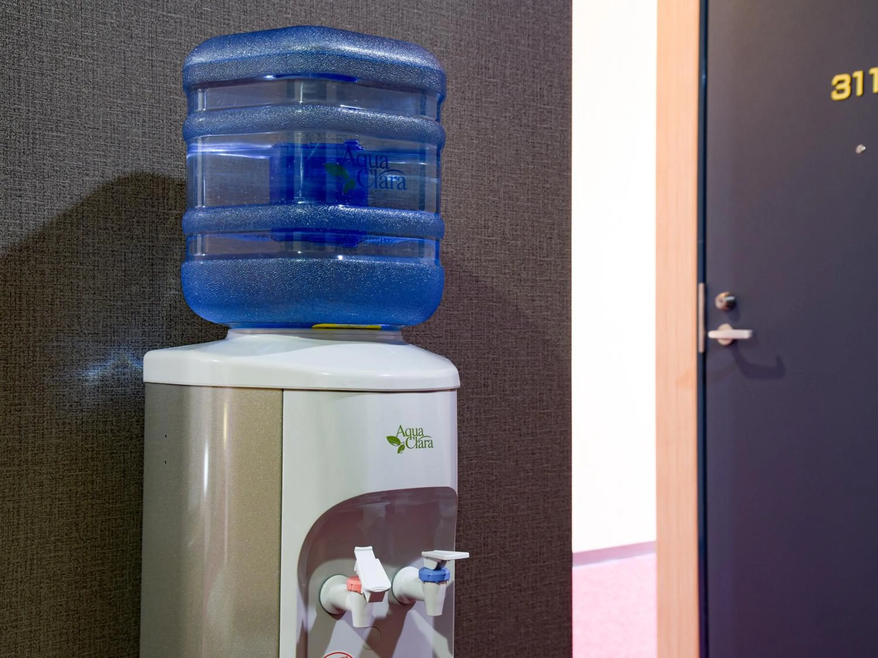 Area and facilities in Business Hotel New Nagawajima