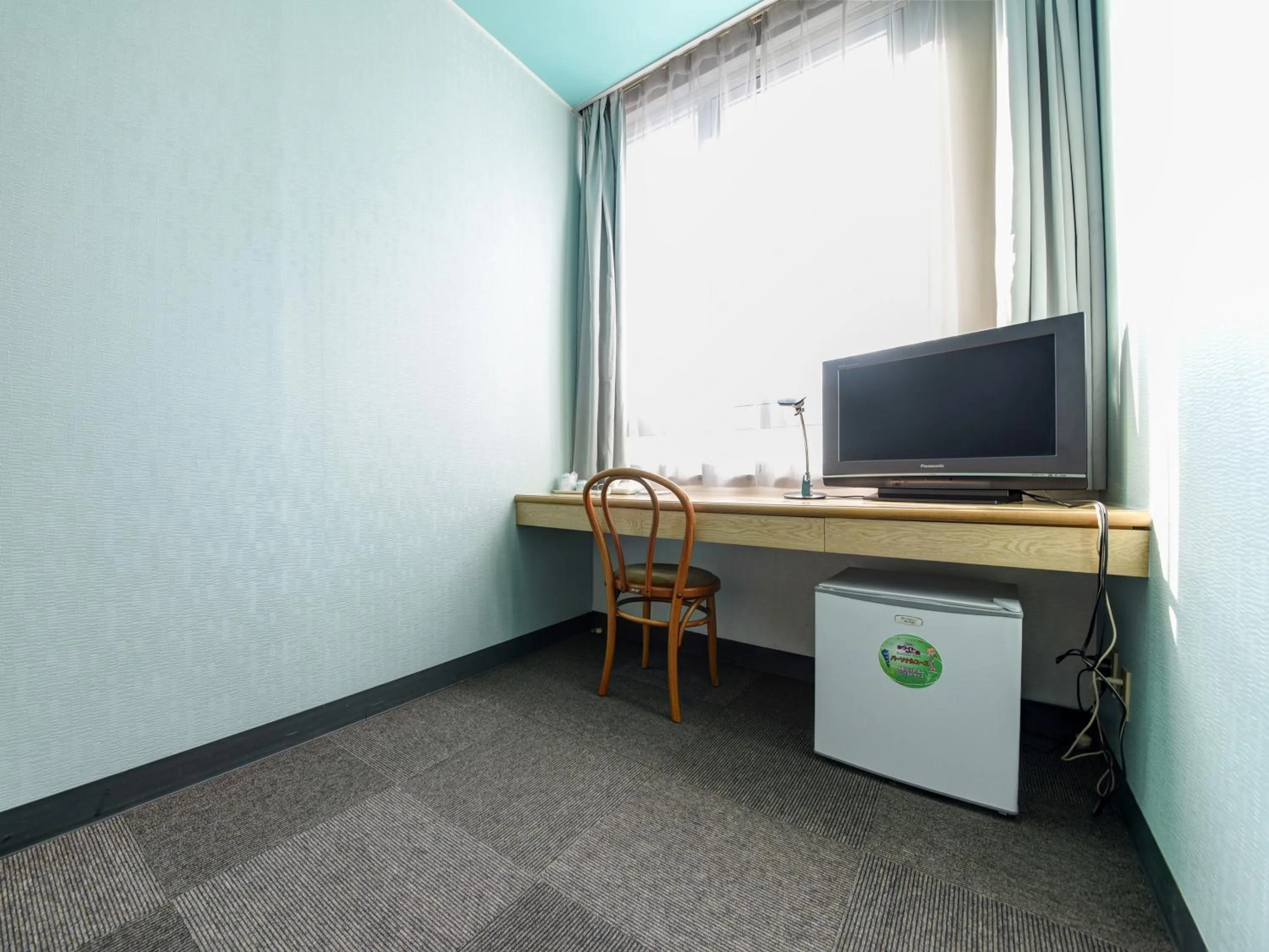 Photo of the whole room in Business Hotel New Nagawajima