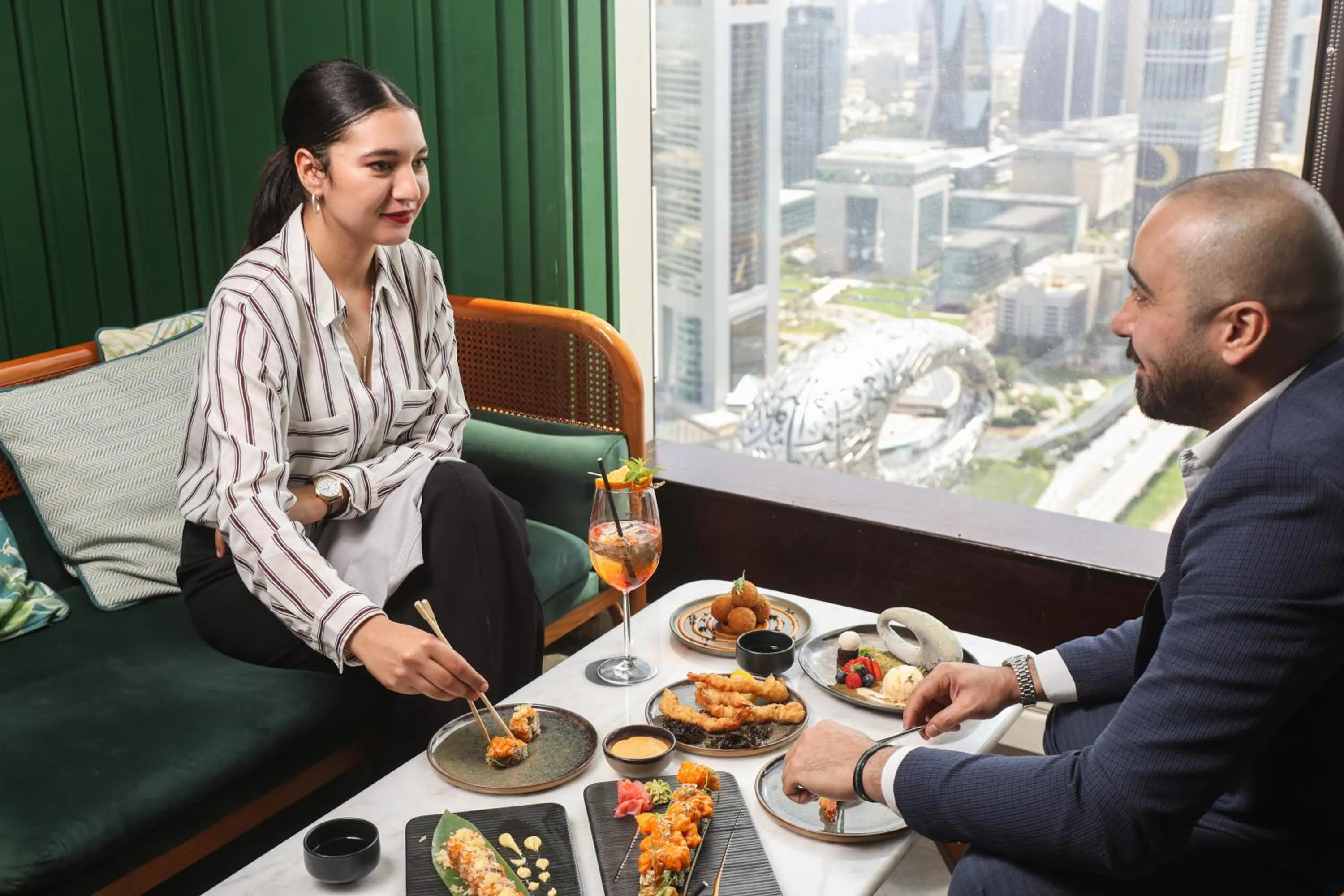 Restaurant/places to eat in Nassima Tower Hotel Apartments