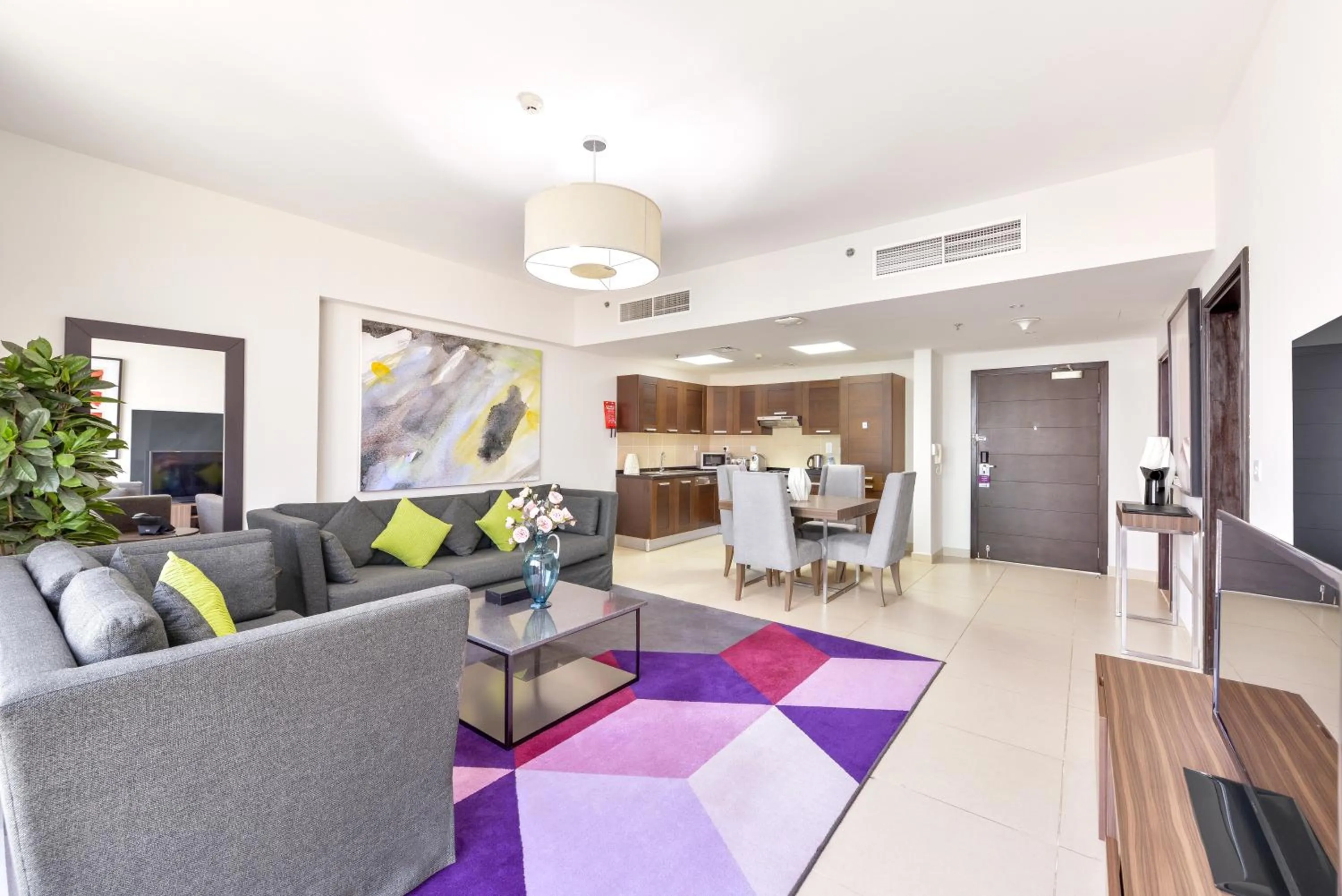 Living room in Nassima Tower Hotel Apartments