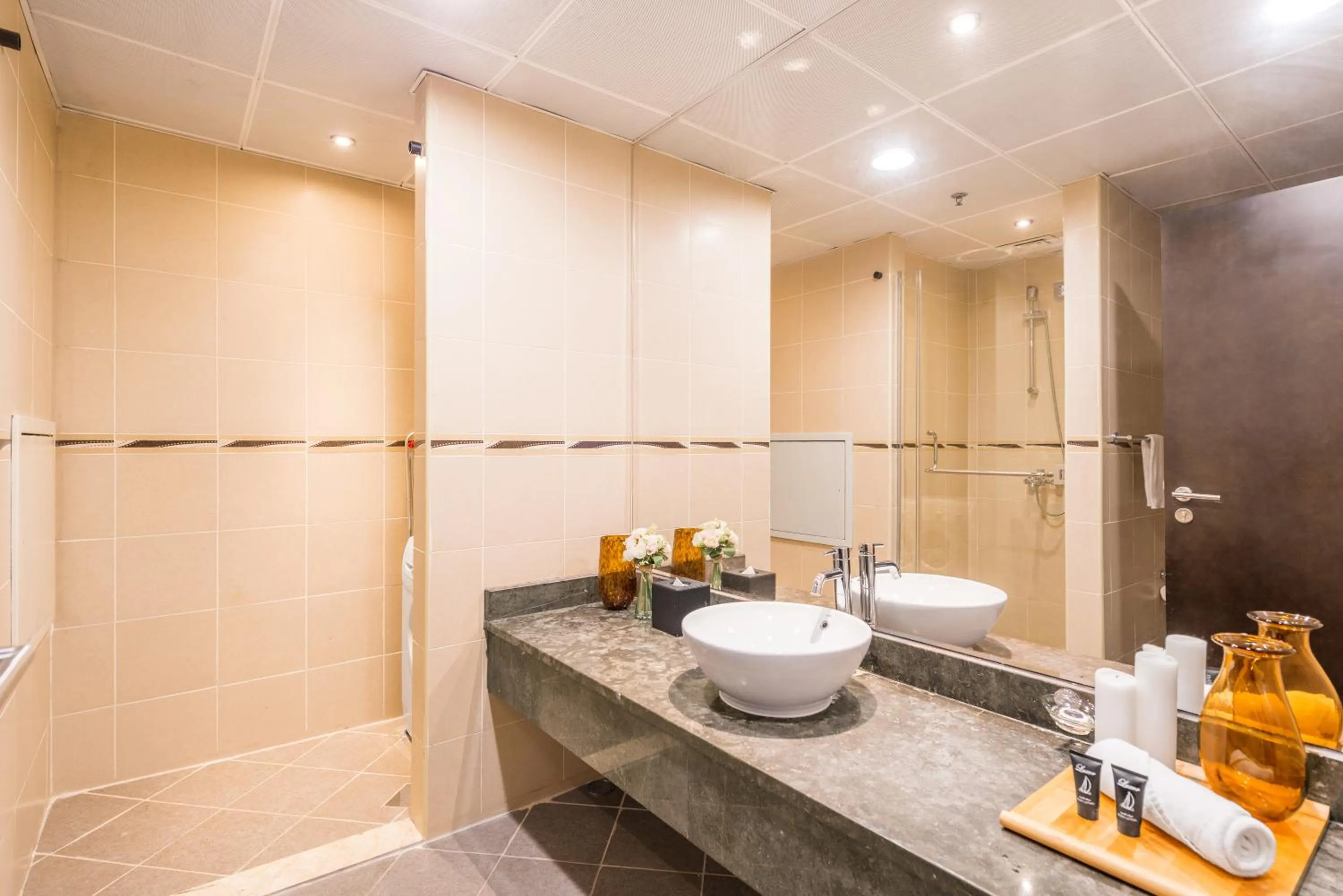 Bathroom in Nassima Tower Hotel Apartments