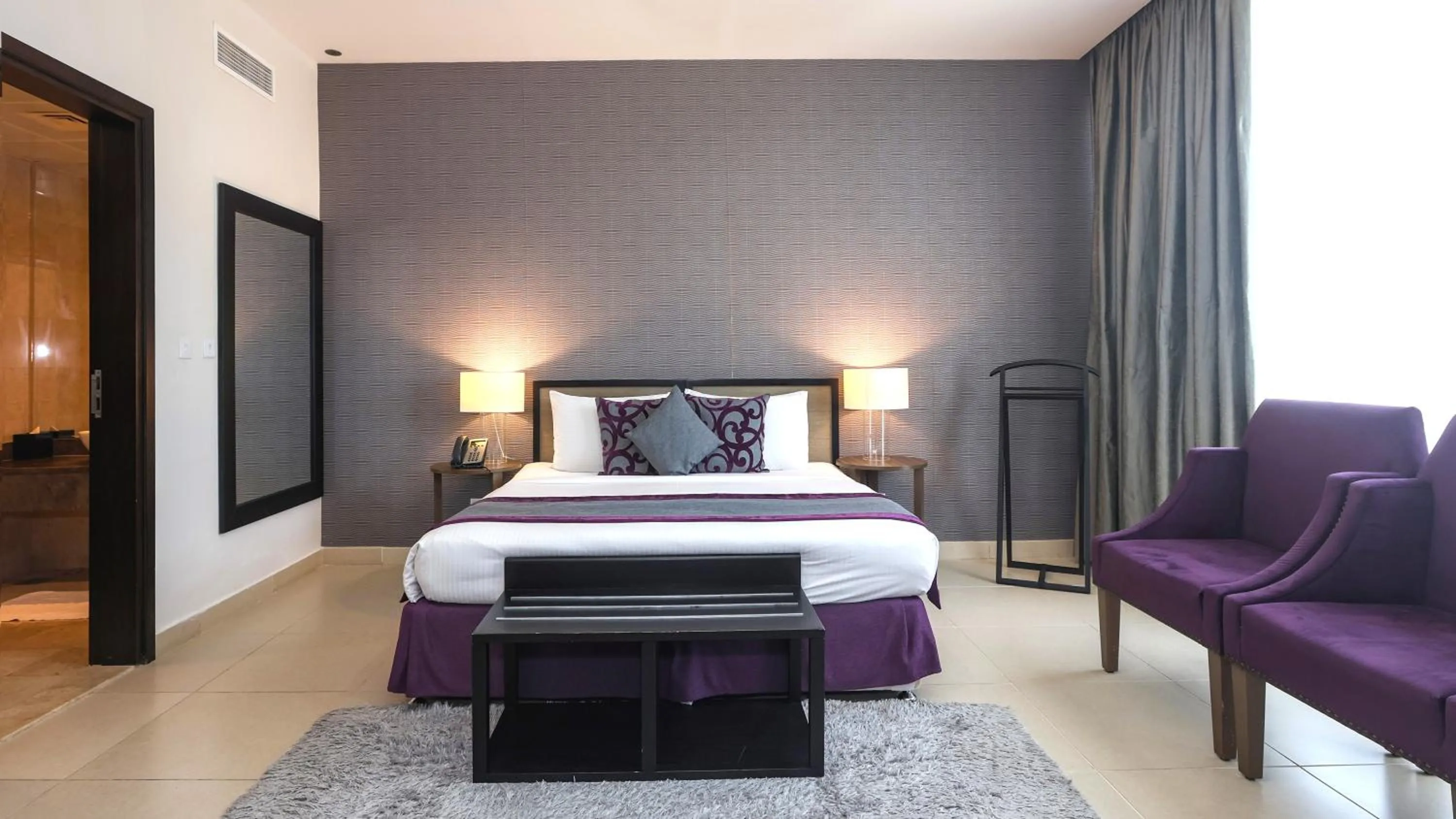 Bedroom, Bed in Nassima Tower Hotel Apartments