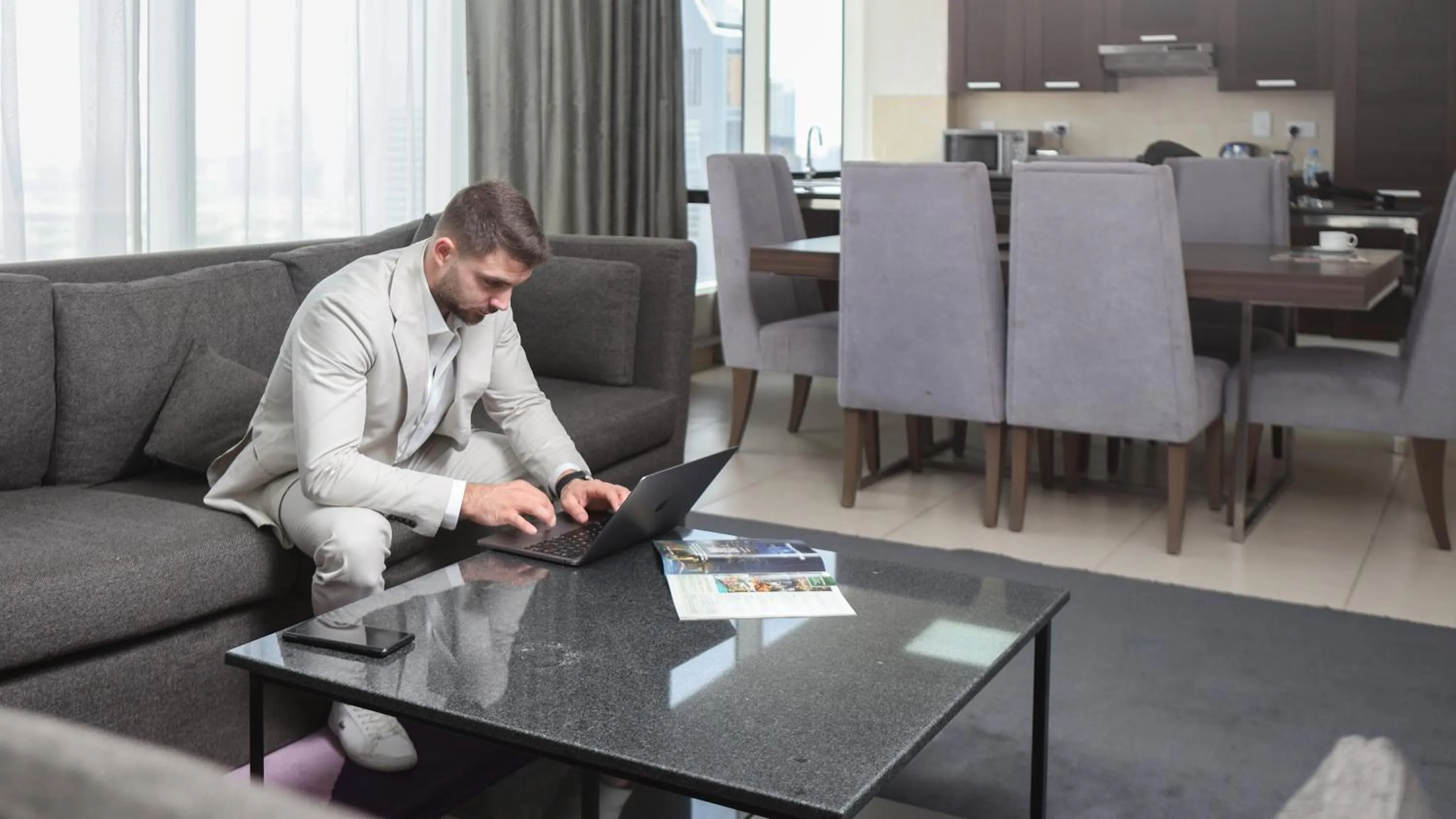 Living room in Nassima Tower Hotel Apartments