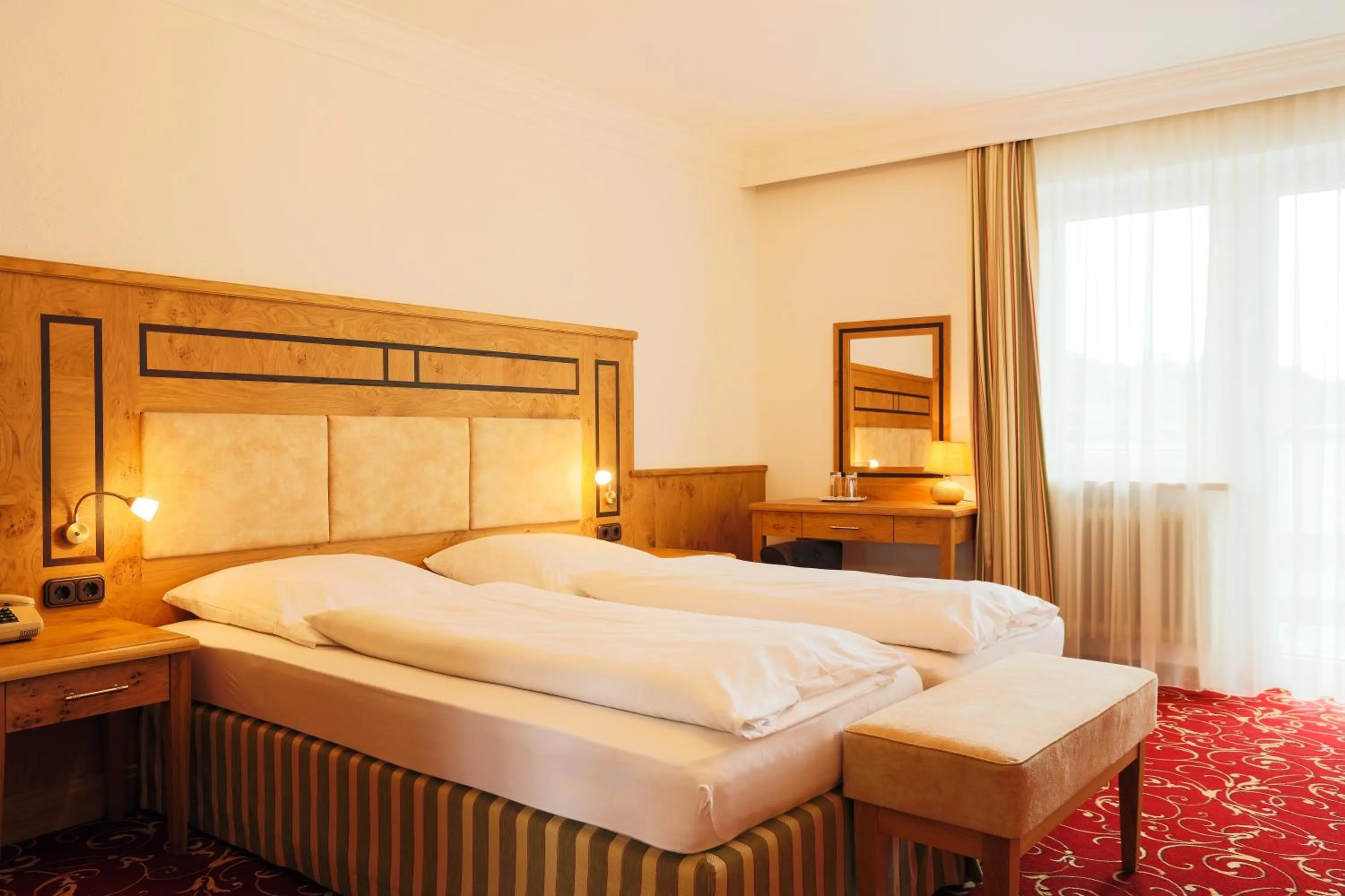 Decorative detail, Bed in Sattelbogener Hof