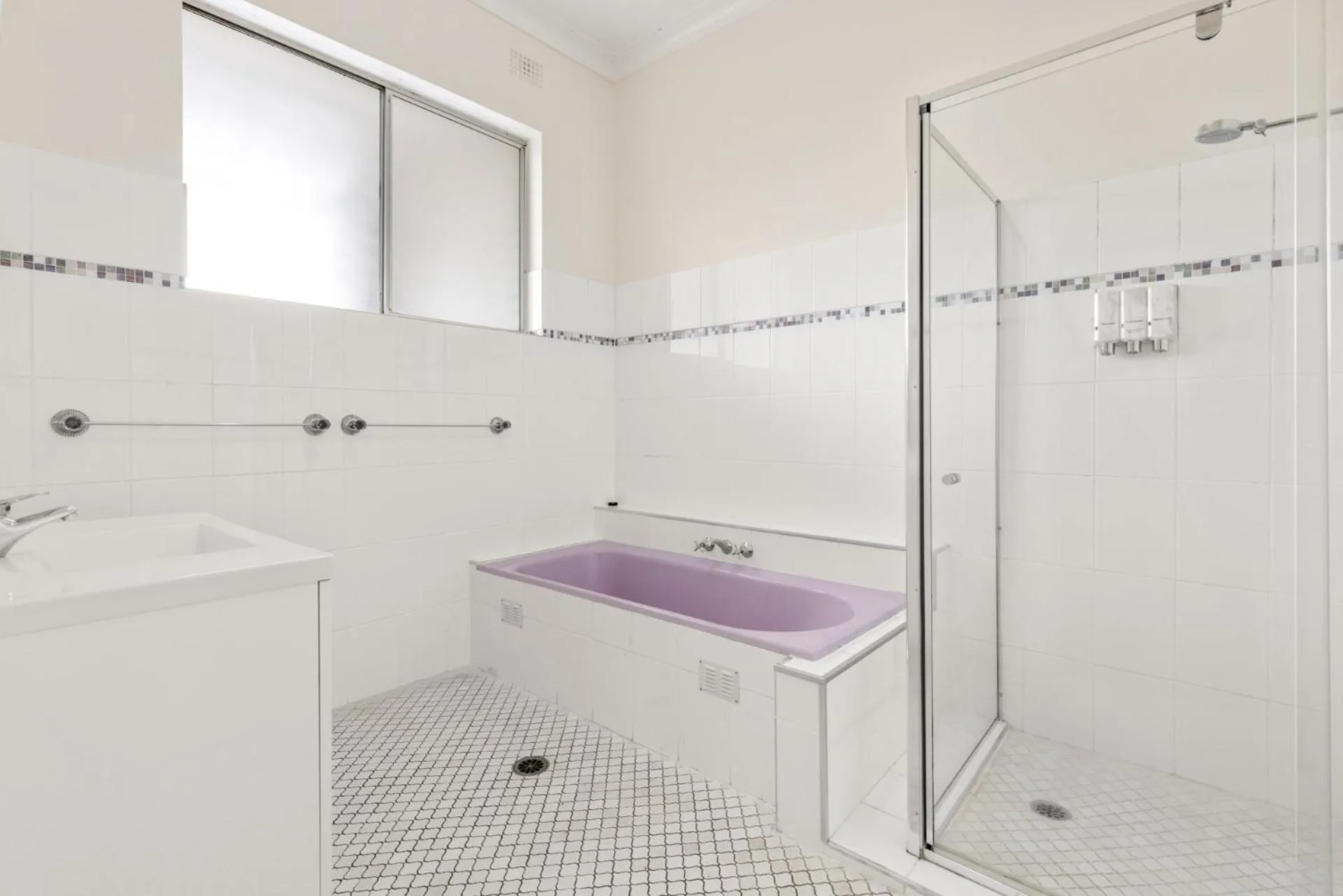 Bathroom in Sanctuary Resort Motor Inn