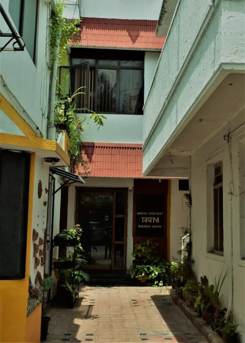 Property building in Taura Comfort