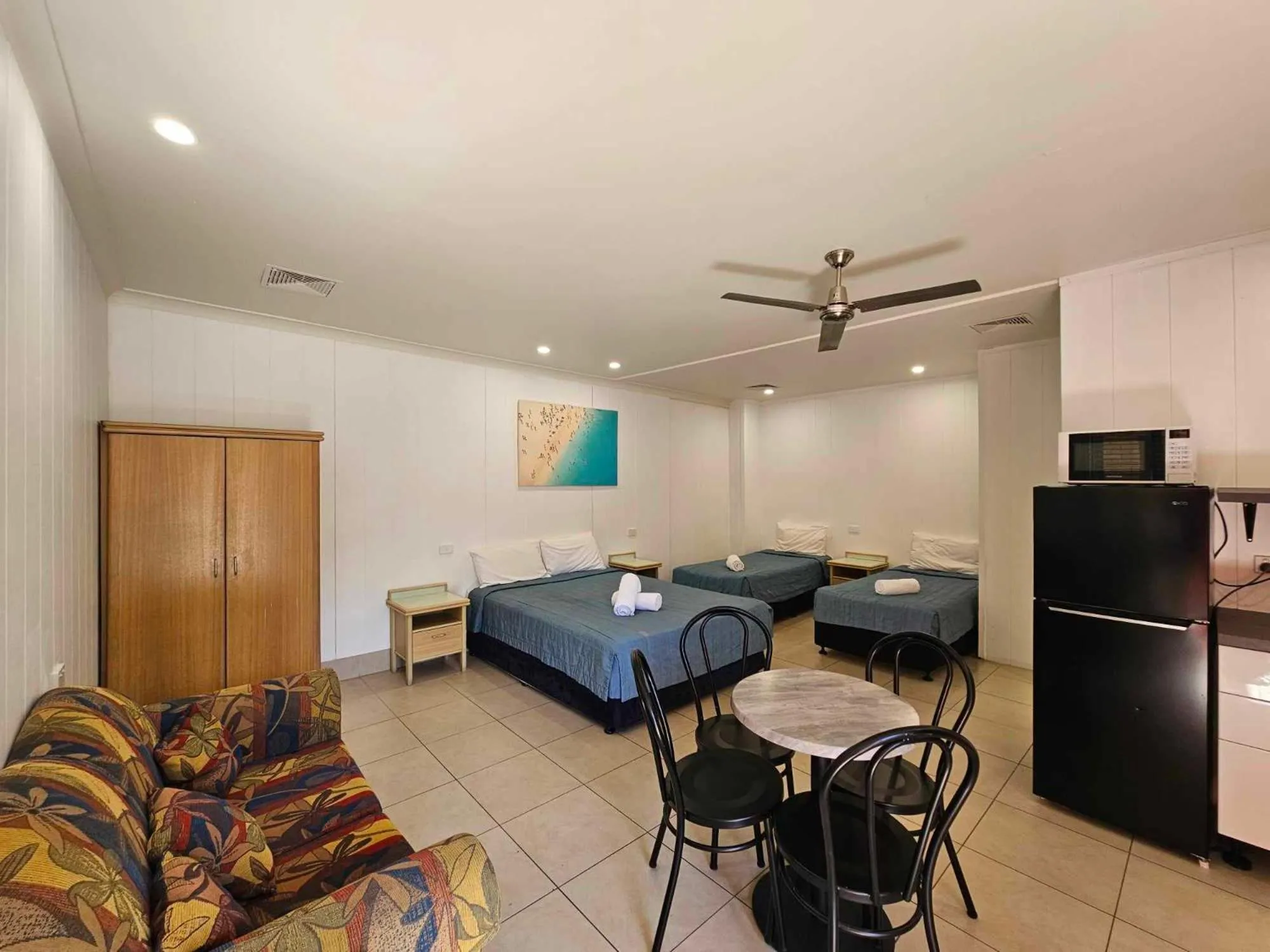 Bed in Chelsea Motor Inn