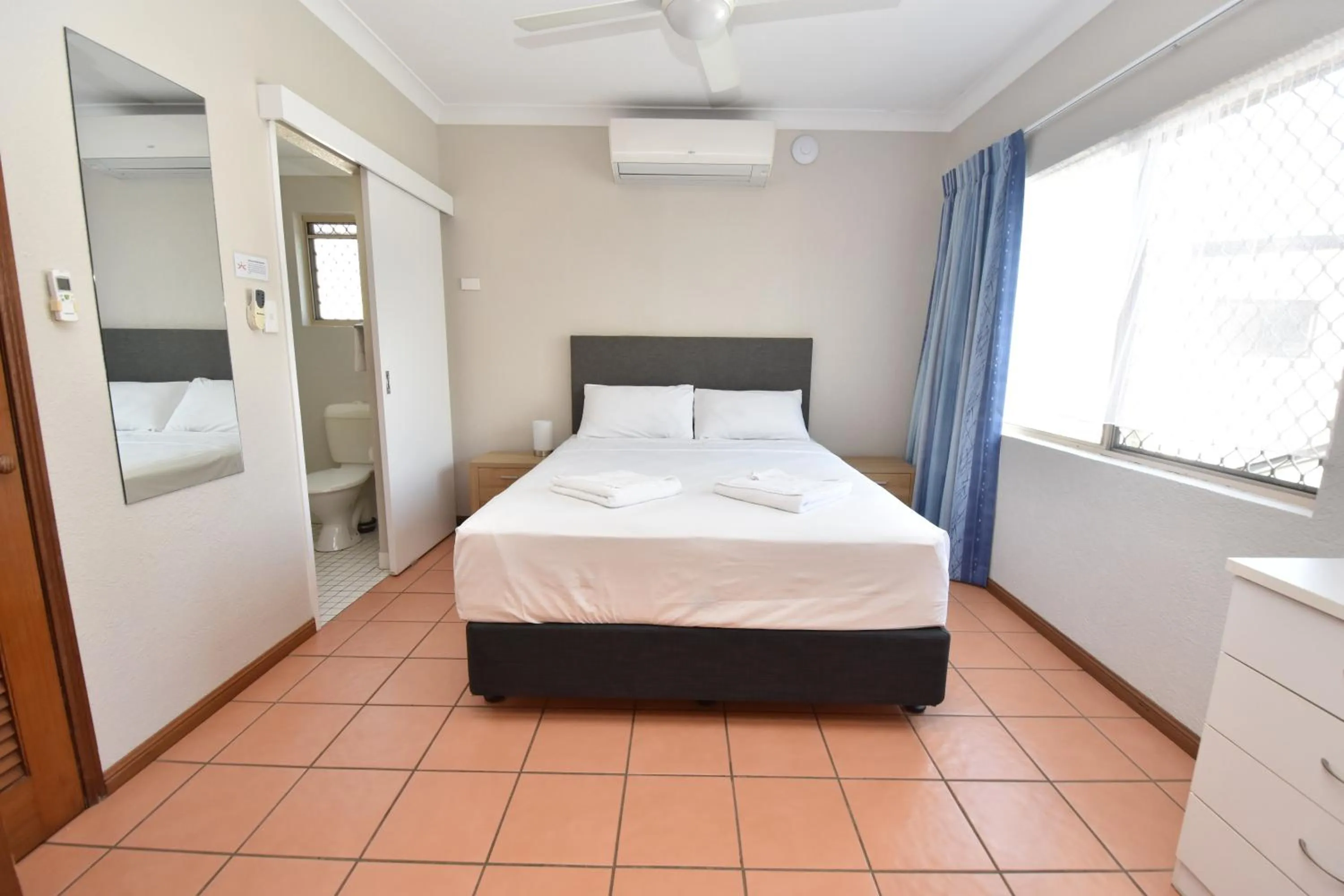 Bed in Royal Palm Villas