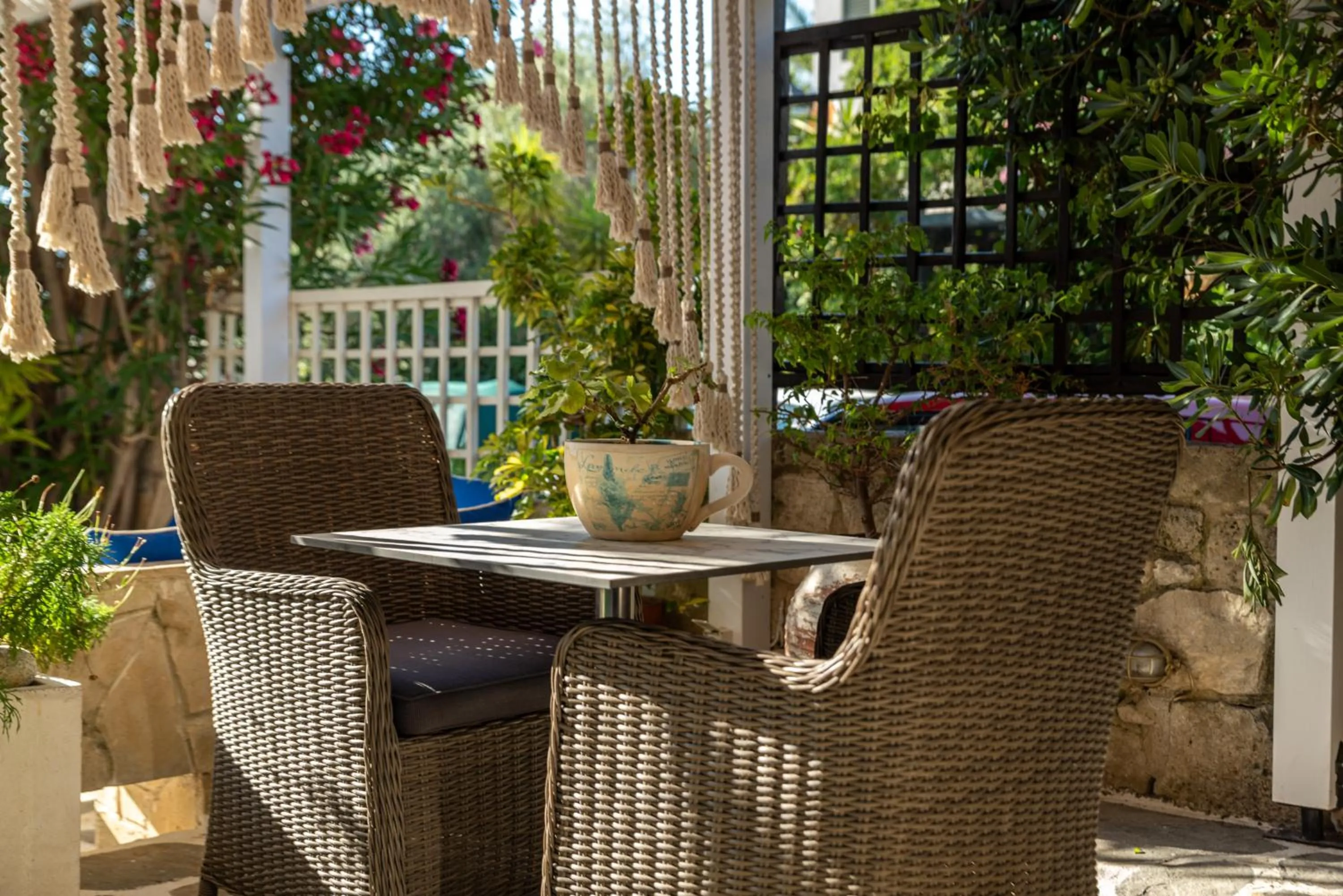 Seating area in Hotel Aeollos