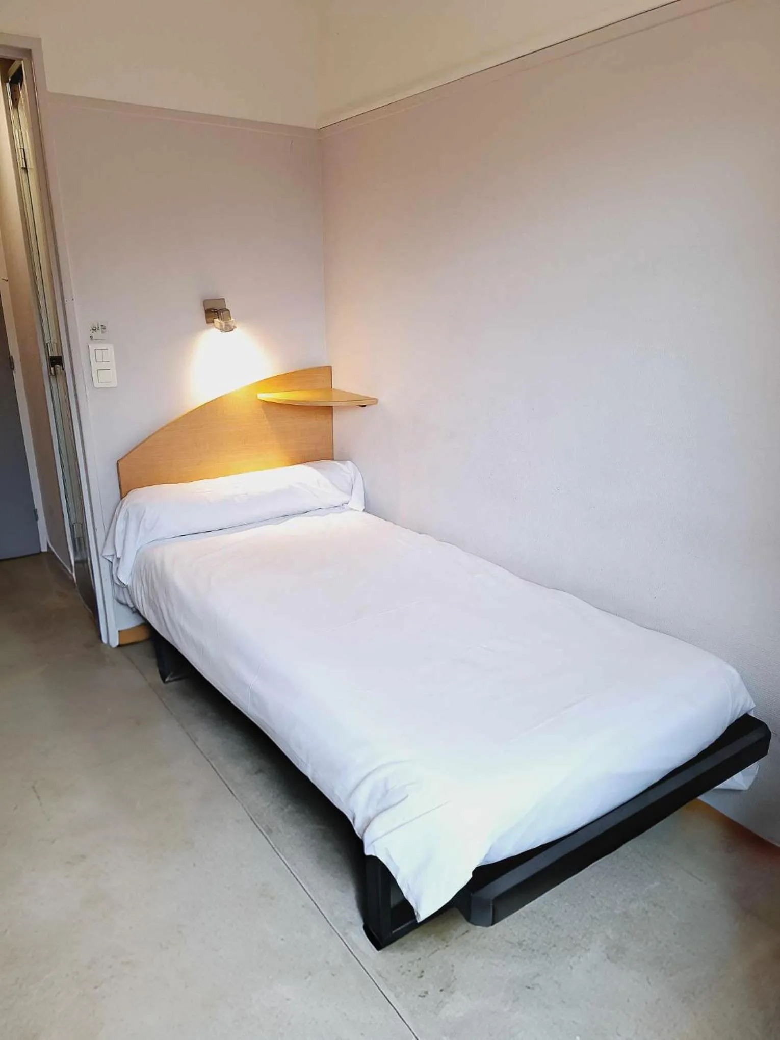 Bedroom, Bed in CIS de Champagne - Ethic Etapes