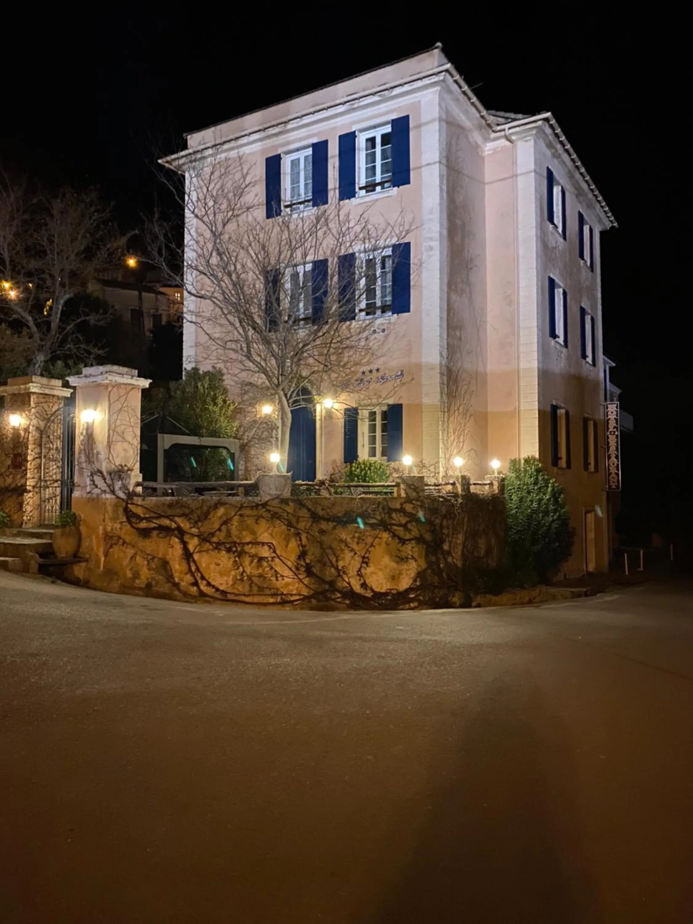 Property building in U Sant'Agnellu