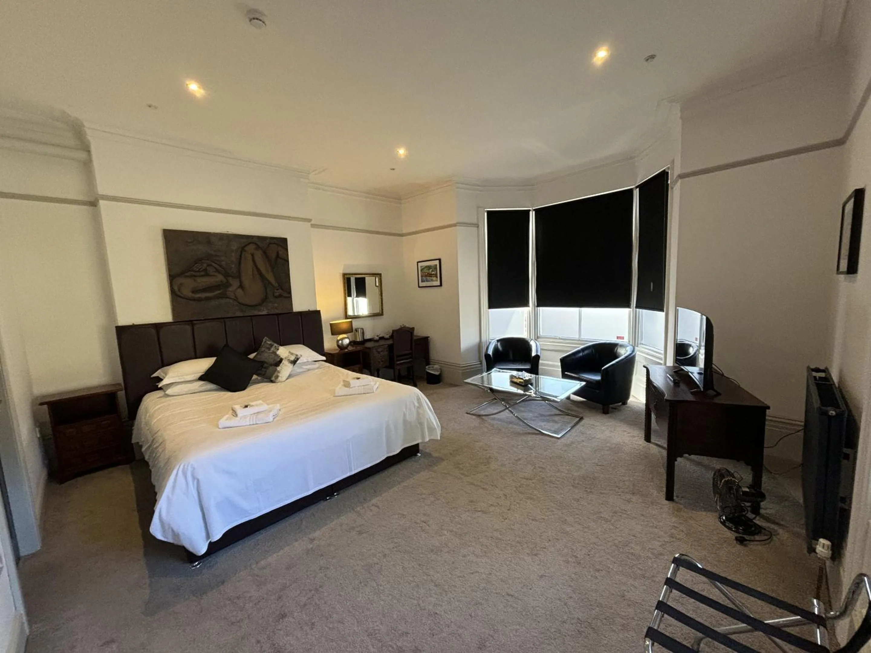 Bedroom, Bed in The Chapel House