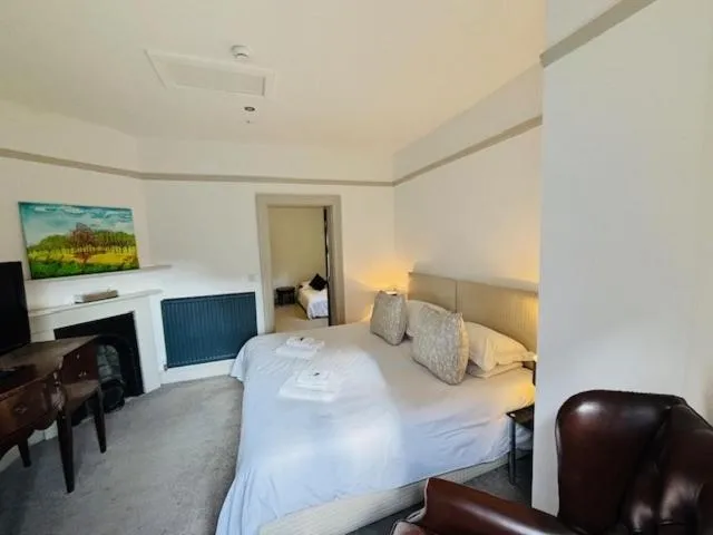 Bedroom, Bed in The Chapel House