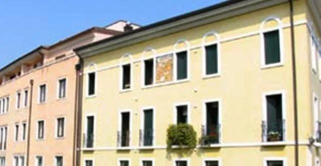 Property building in Hotel Due Leoni