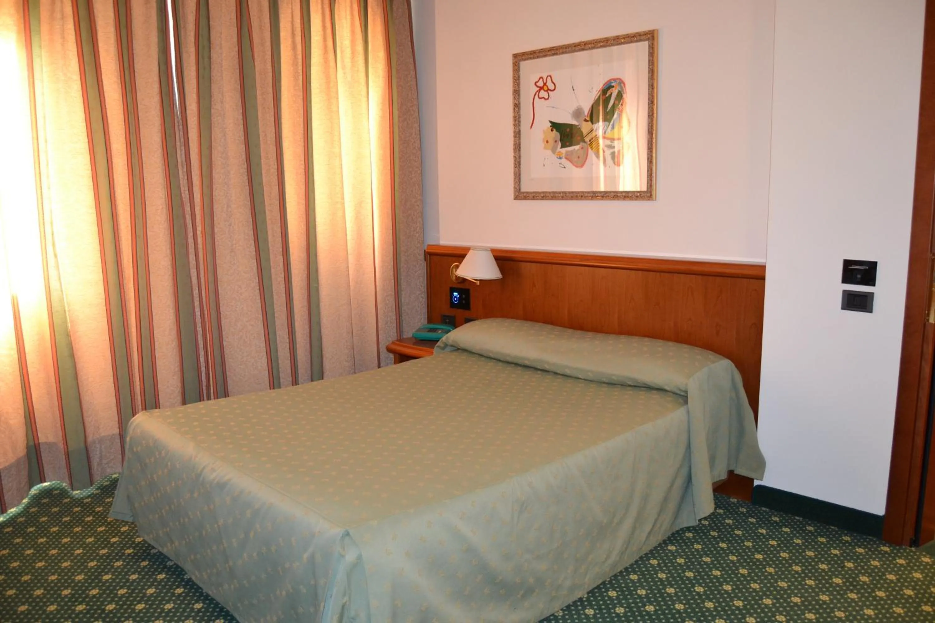 Photo of the whole room, Bed in Hotel Due Leoni