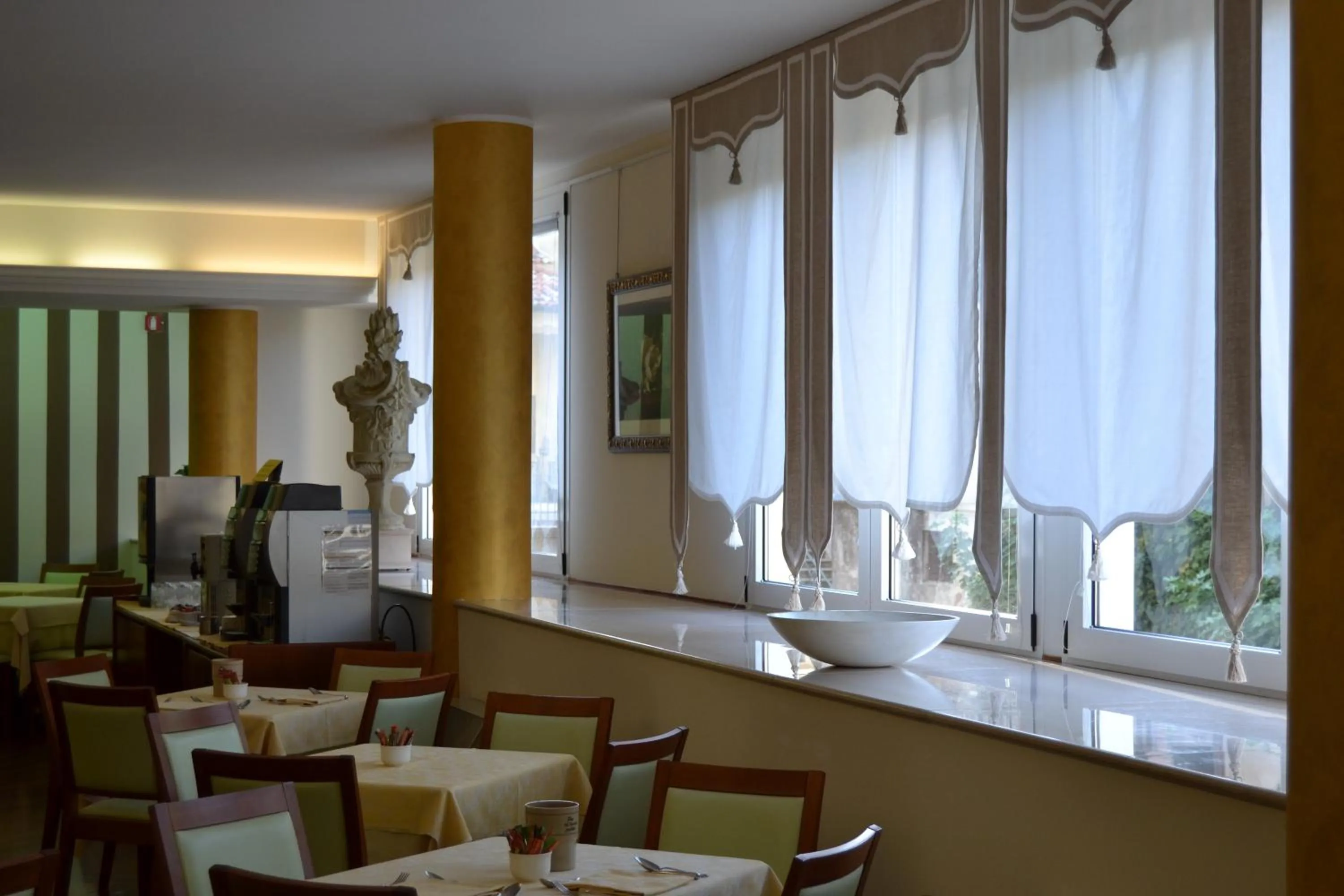 Restaurant/places to eat in Hotel Due Leoni