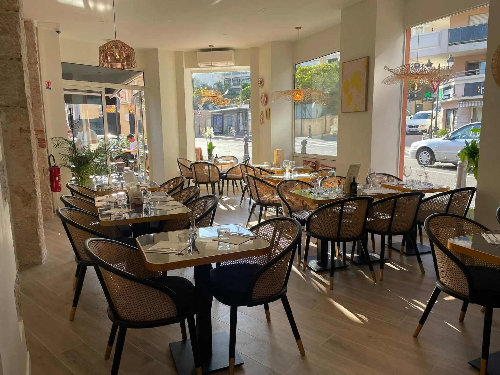 Restaurant/places to eat in Hotel Marcellin