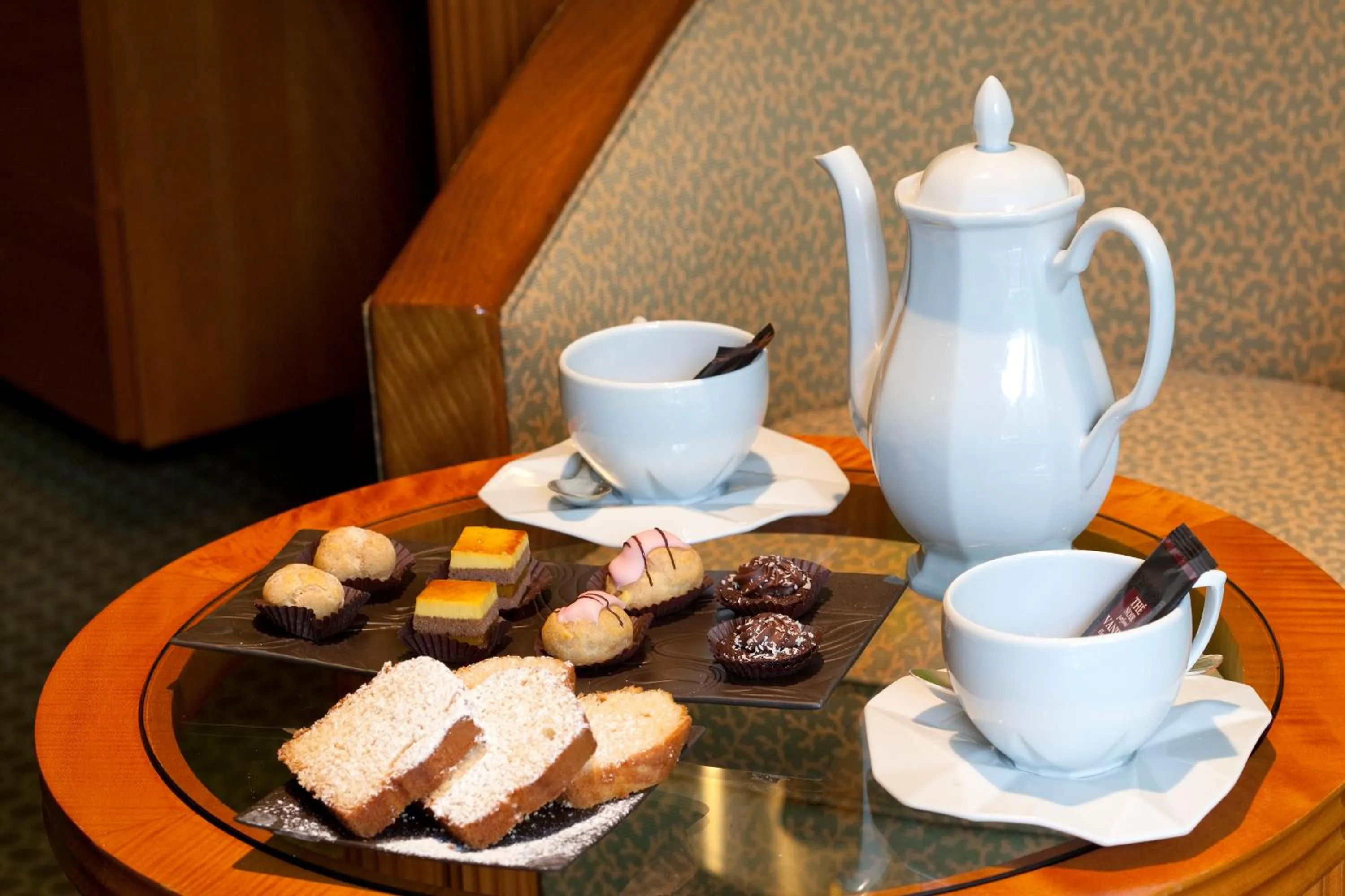 Food and drinks in Logis La Source Bleue