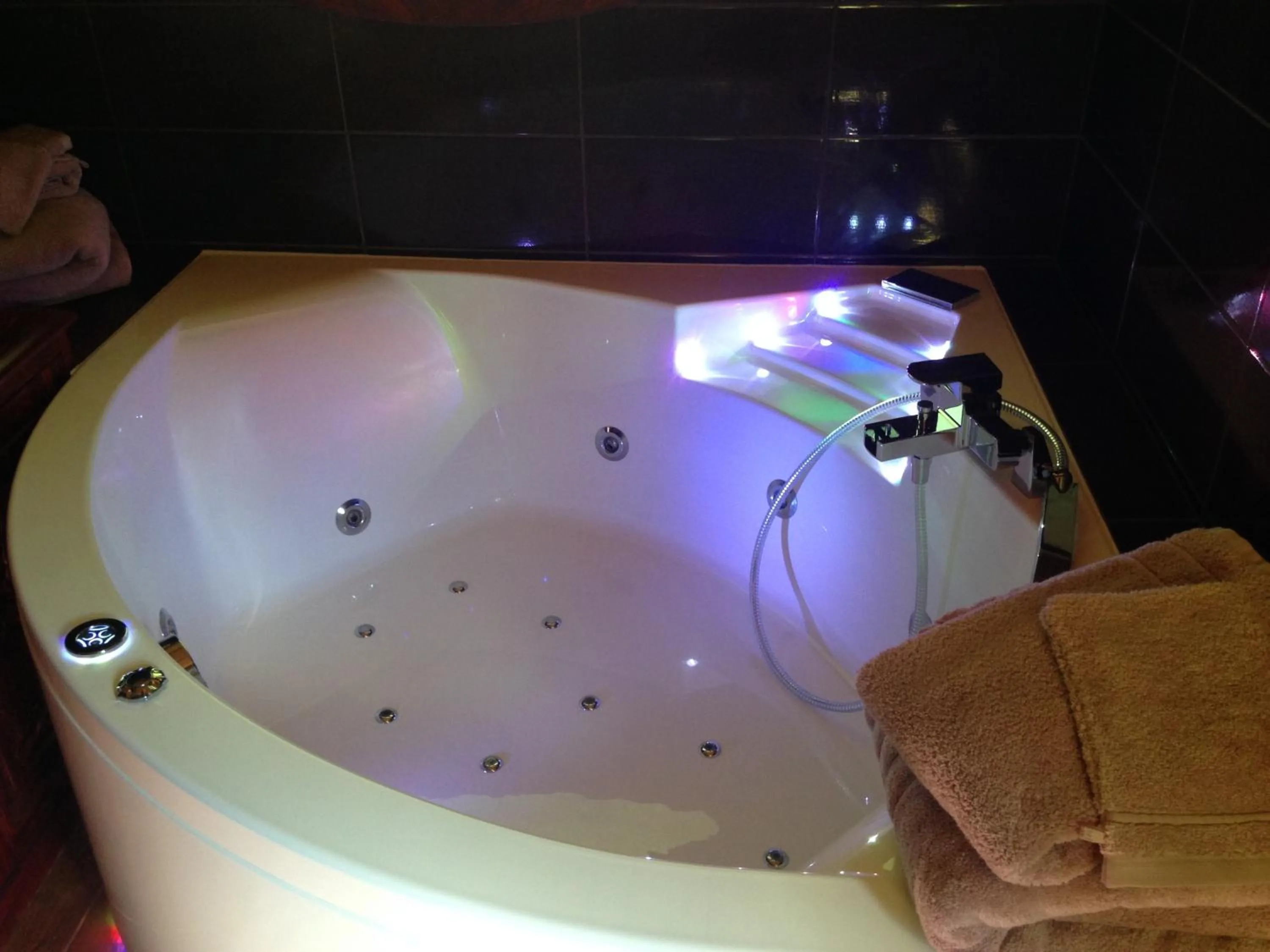 Spa and wellness centre/facilities in Logis La Source Bleue