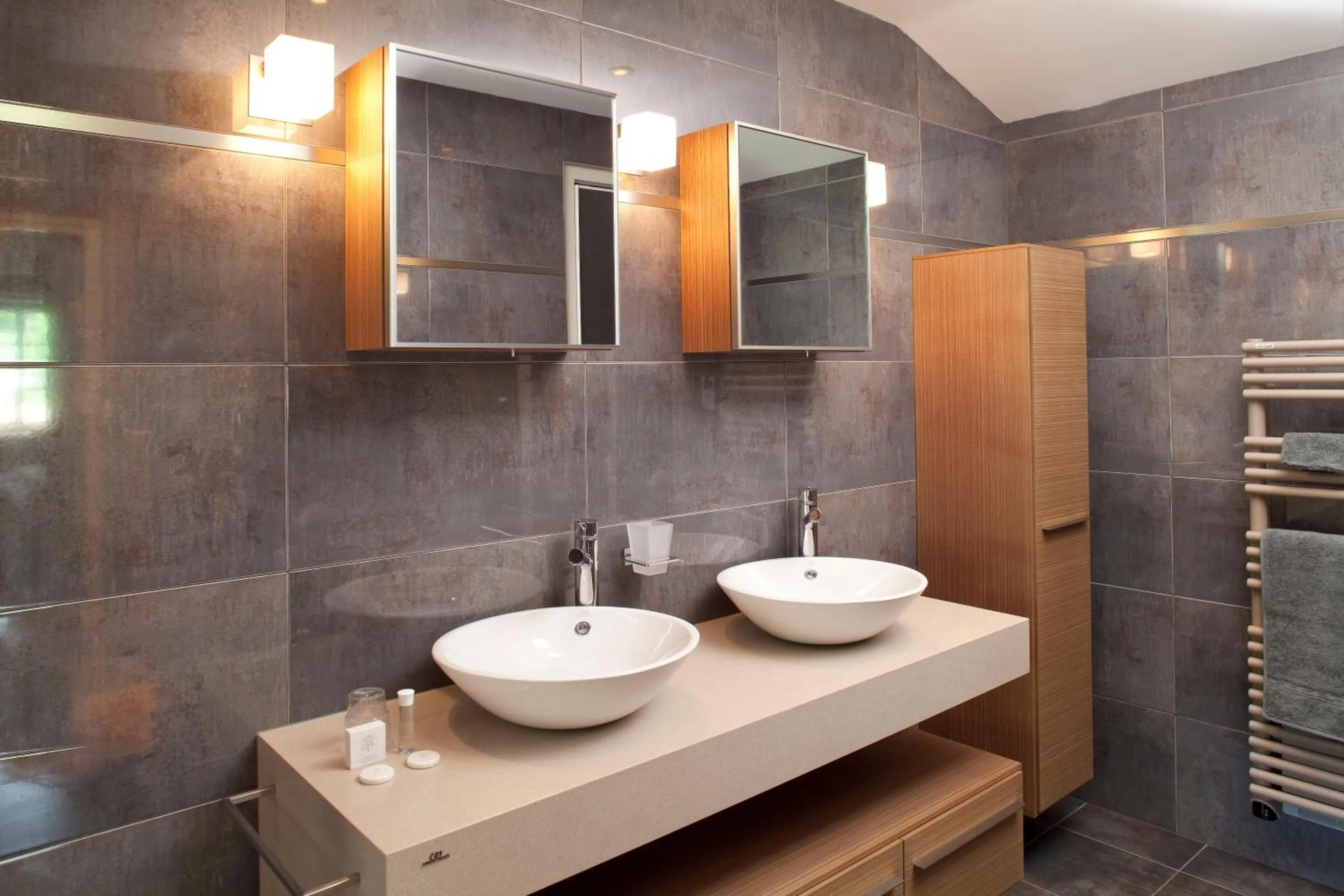 Bathroom in Logis La Source Bleue