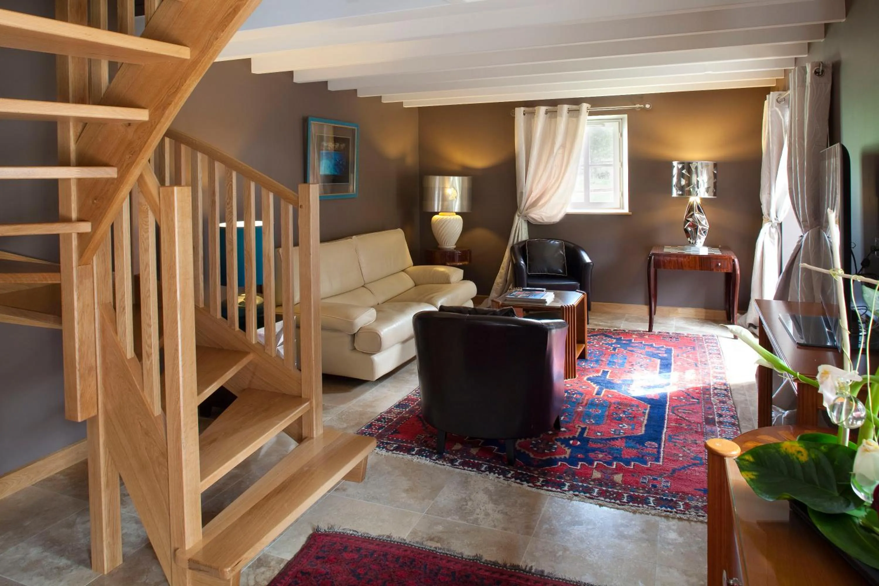 Photo of the whole room in Logis La Source Bleue