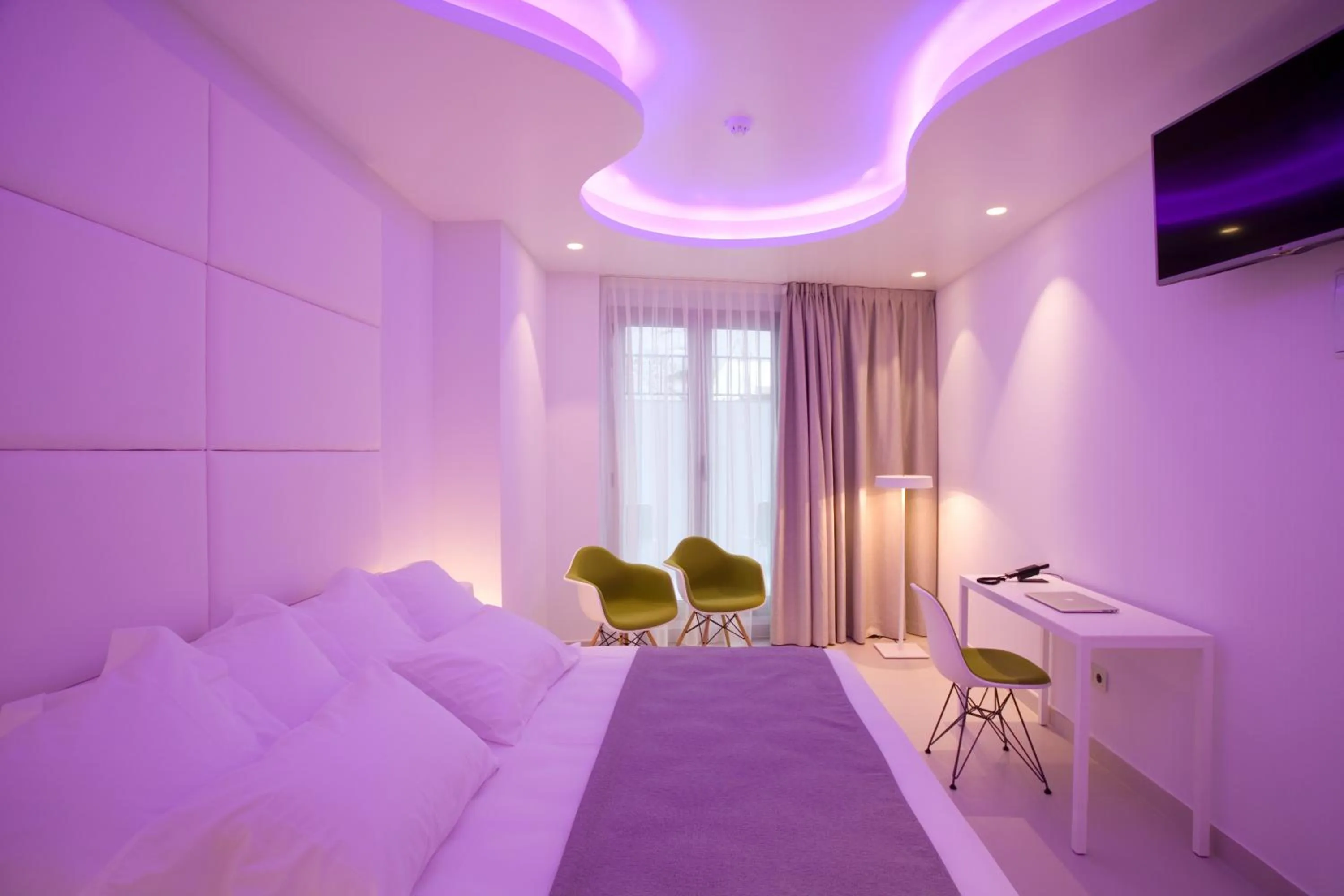 Photo of the whole room in Hotel Boutique La Mar - Adults Only