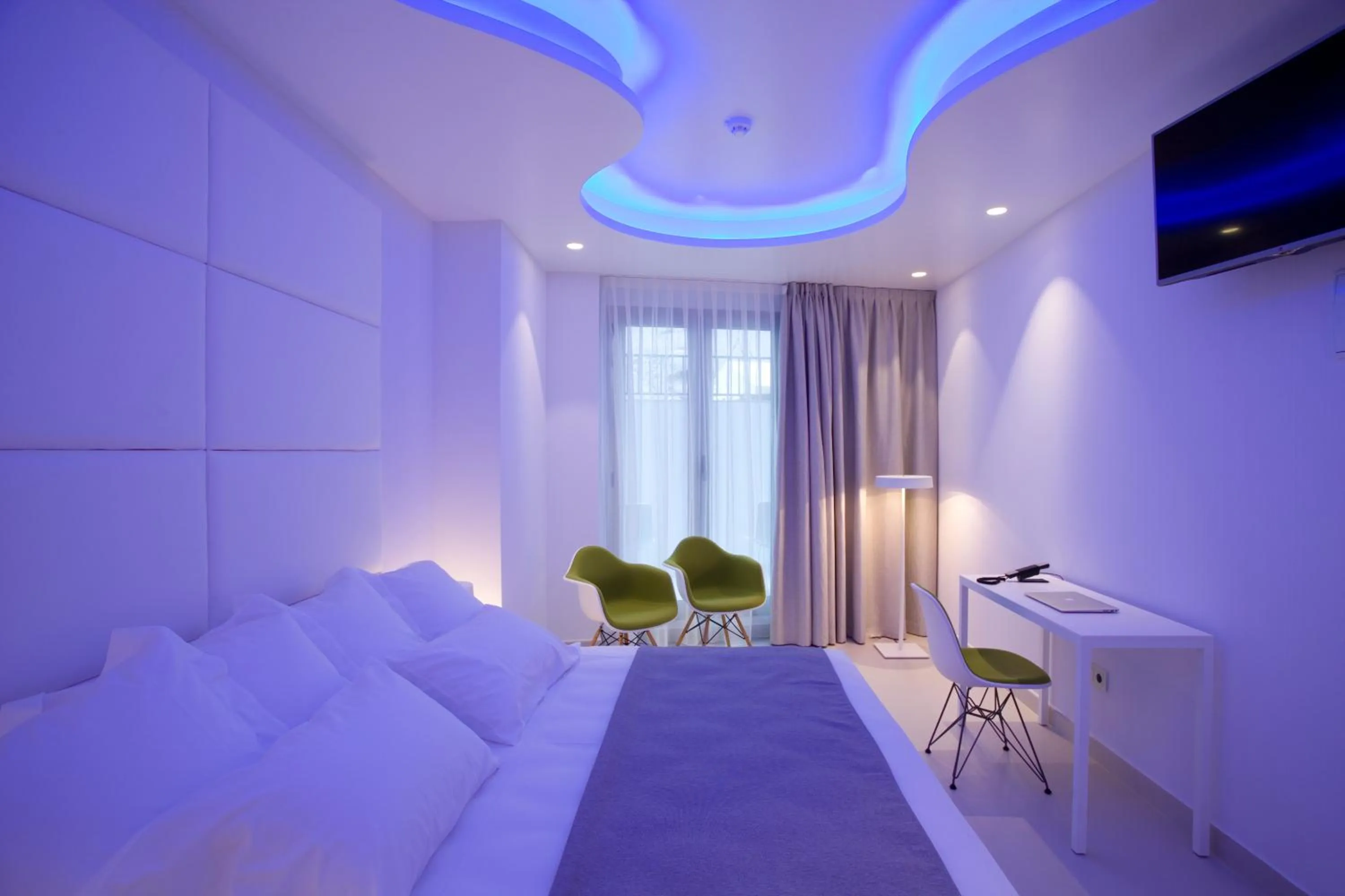 Photo of the whole room in Hotel Boutique La Mar - Adults Only