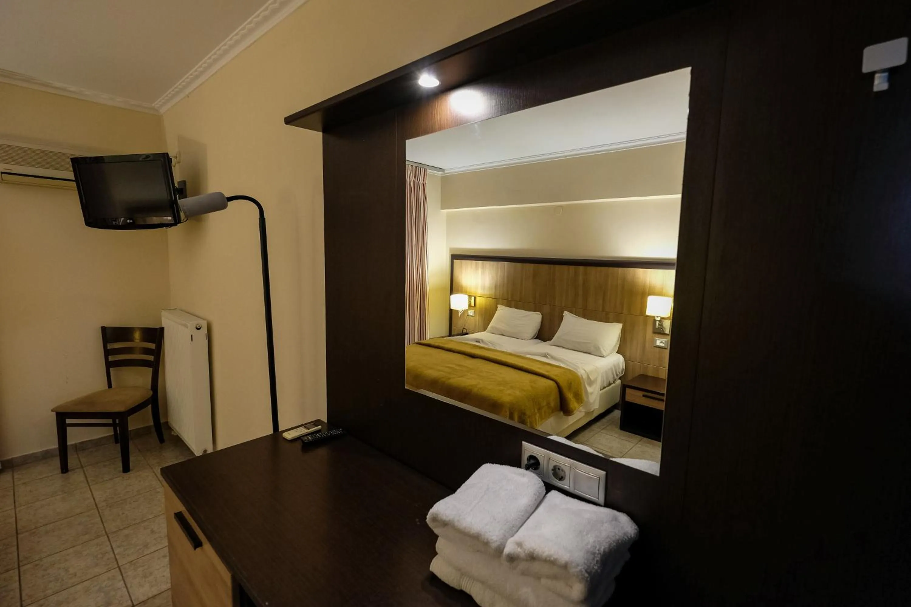 Property building, Bed in Kaiafas Lake Hotel