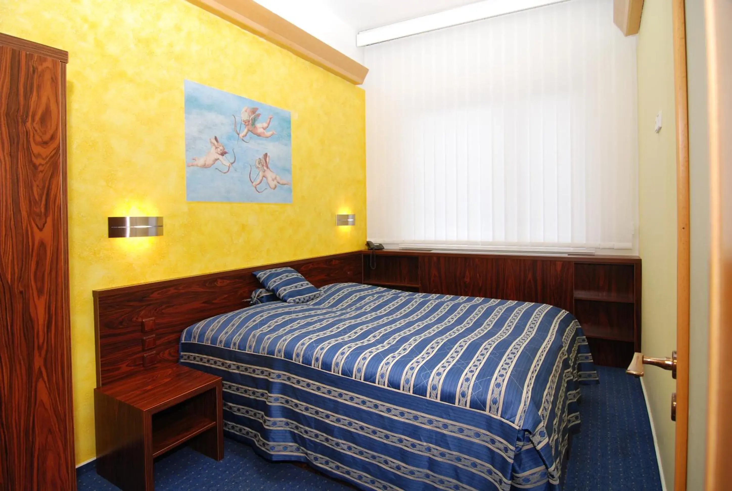 Triple Room in Hotel Bila Ruze Triple Room in Hotel Bila Ruze