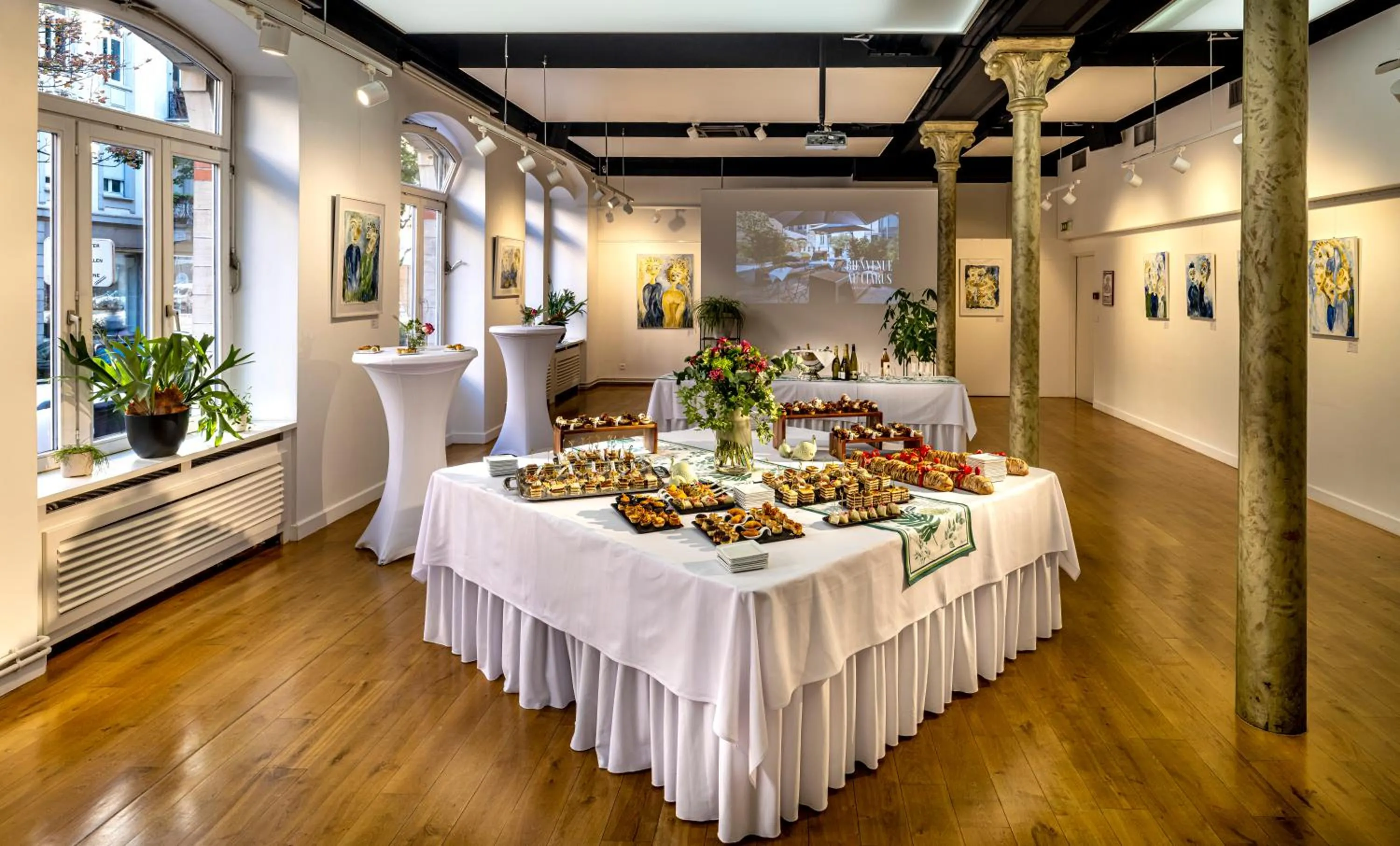 Restaurant/places to eat in Ciarus