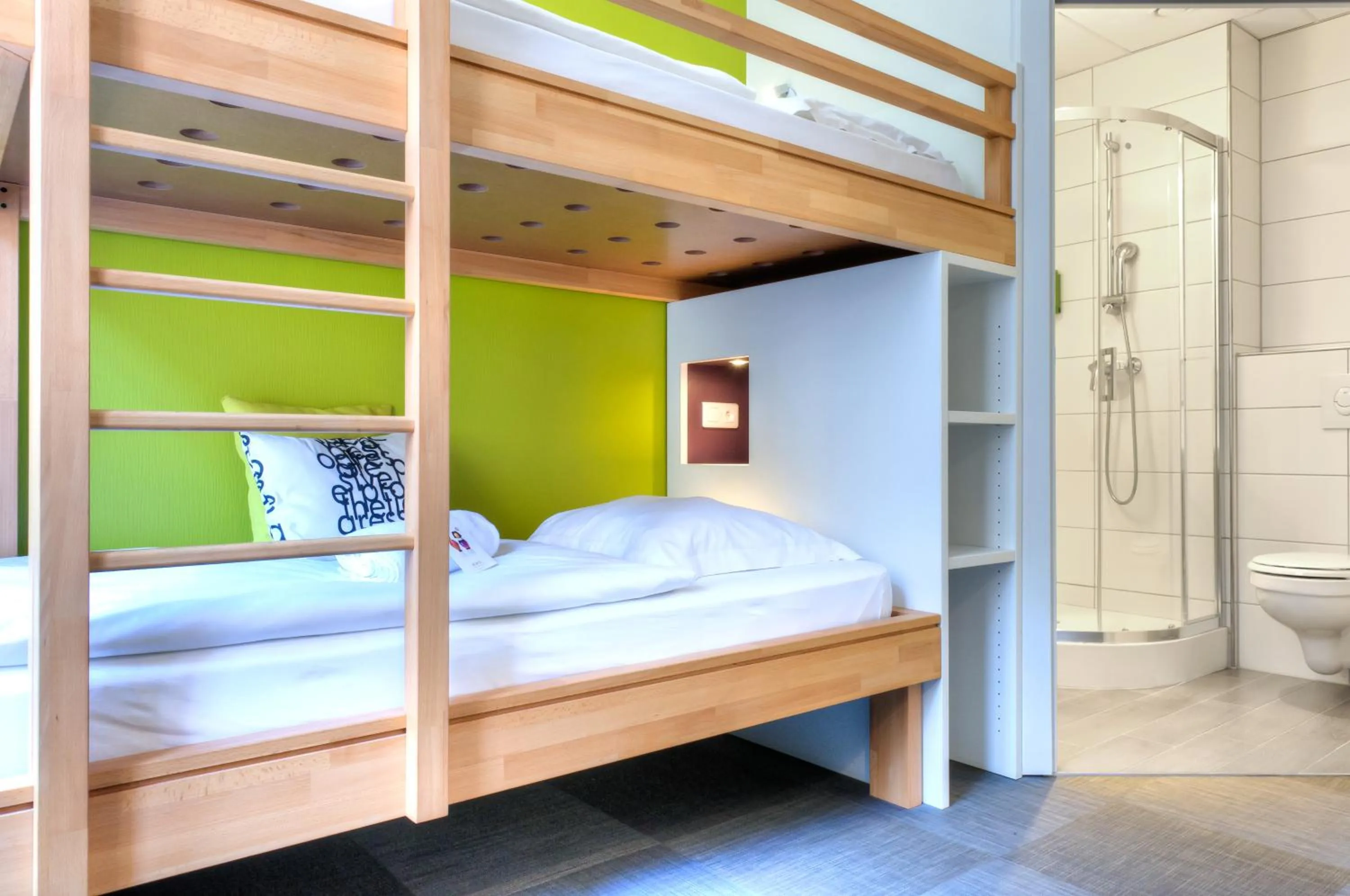 Bathroom, Bed in Ciarus