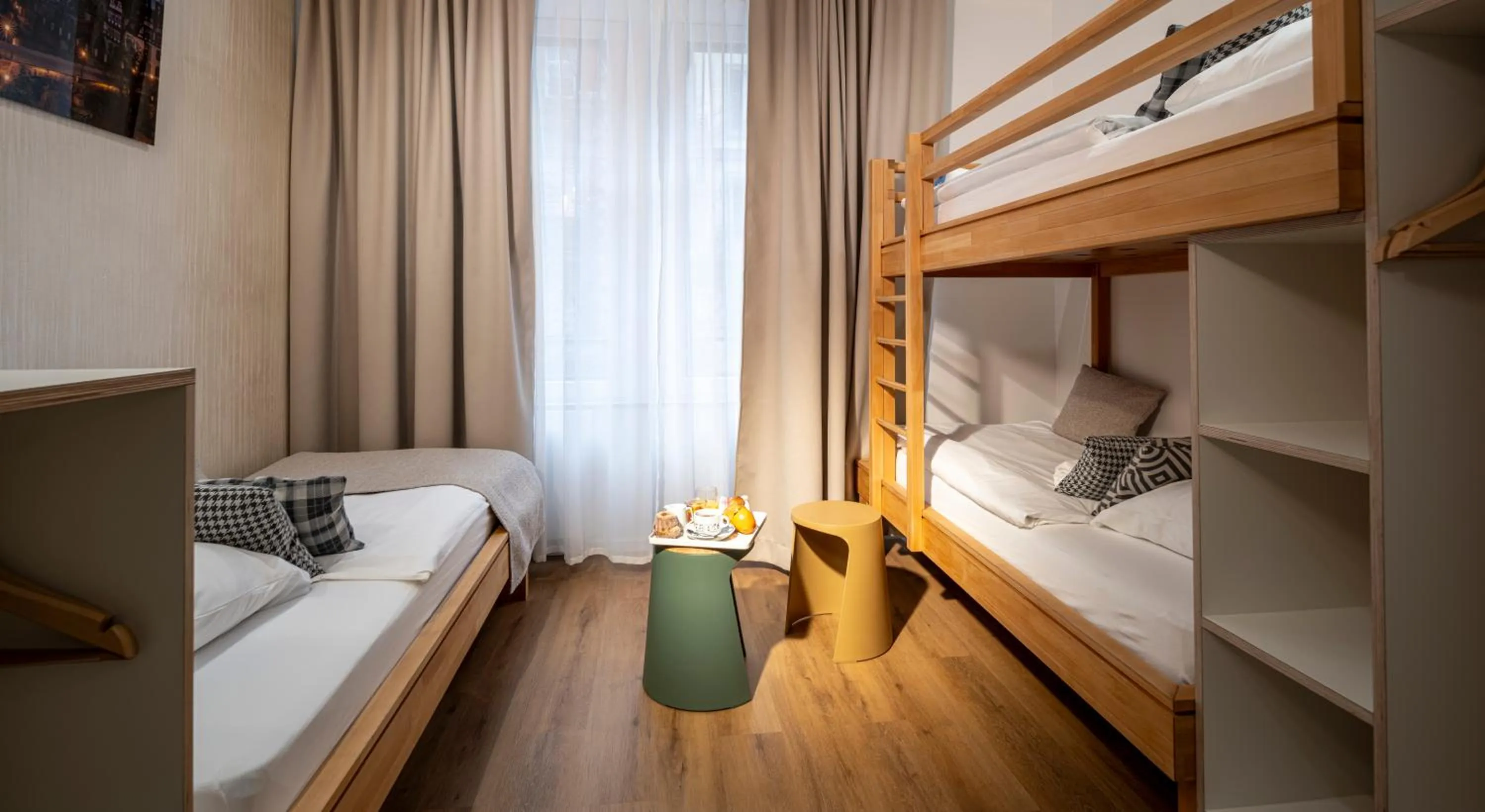 Bedroom, Bed in Ciarus