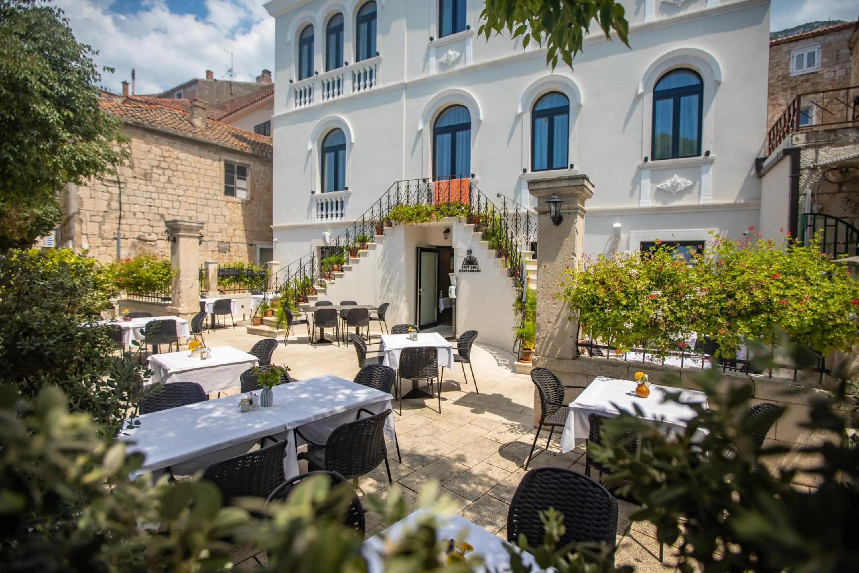 Property building in Heritage Hotel Porin Makarska