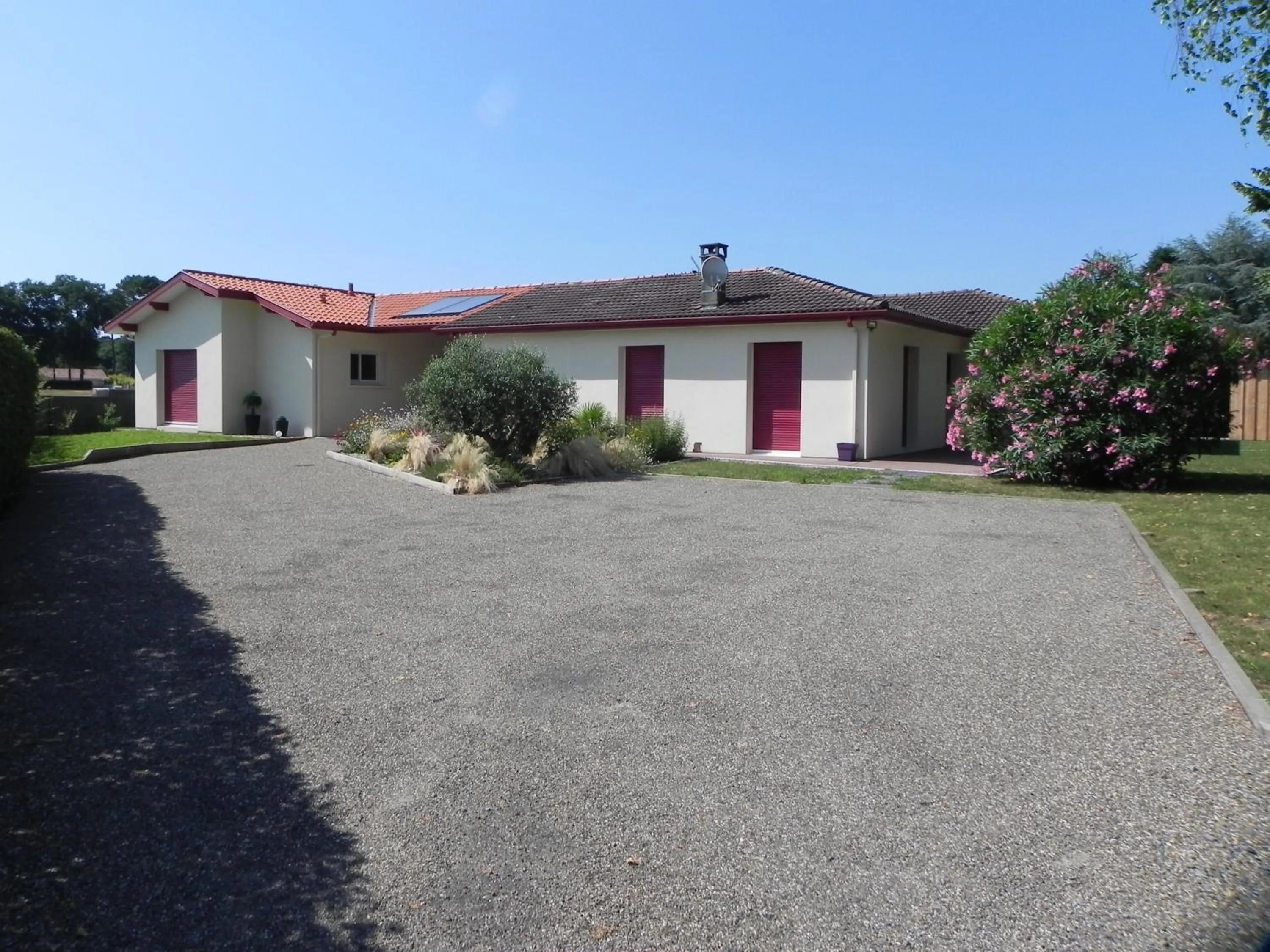 Facade/entrance in La clé de vos Rêves