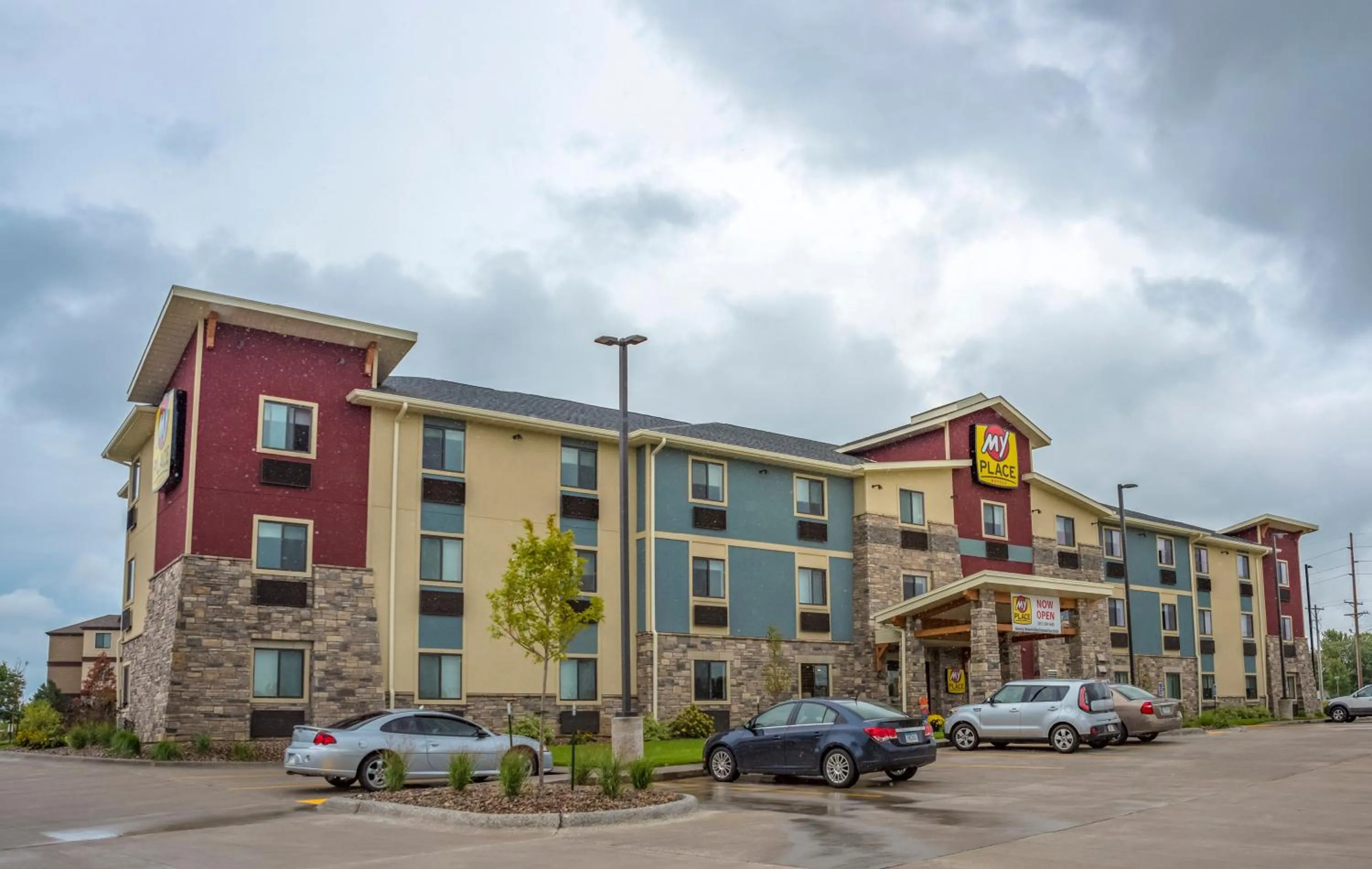 Property building in My Place Hotel-Davenport/Quad Cities, IA