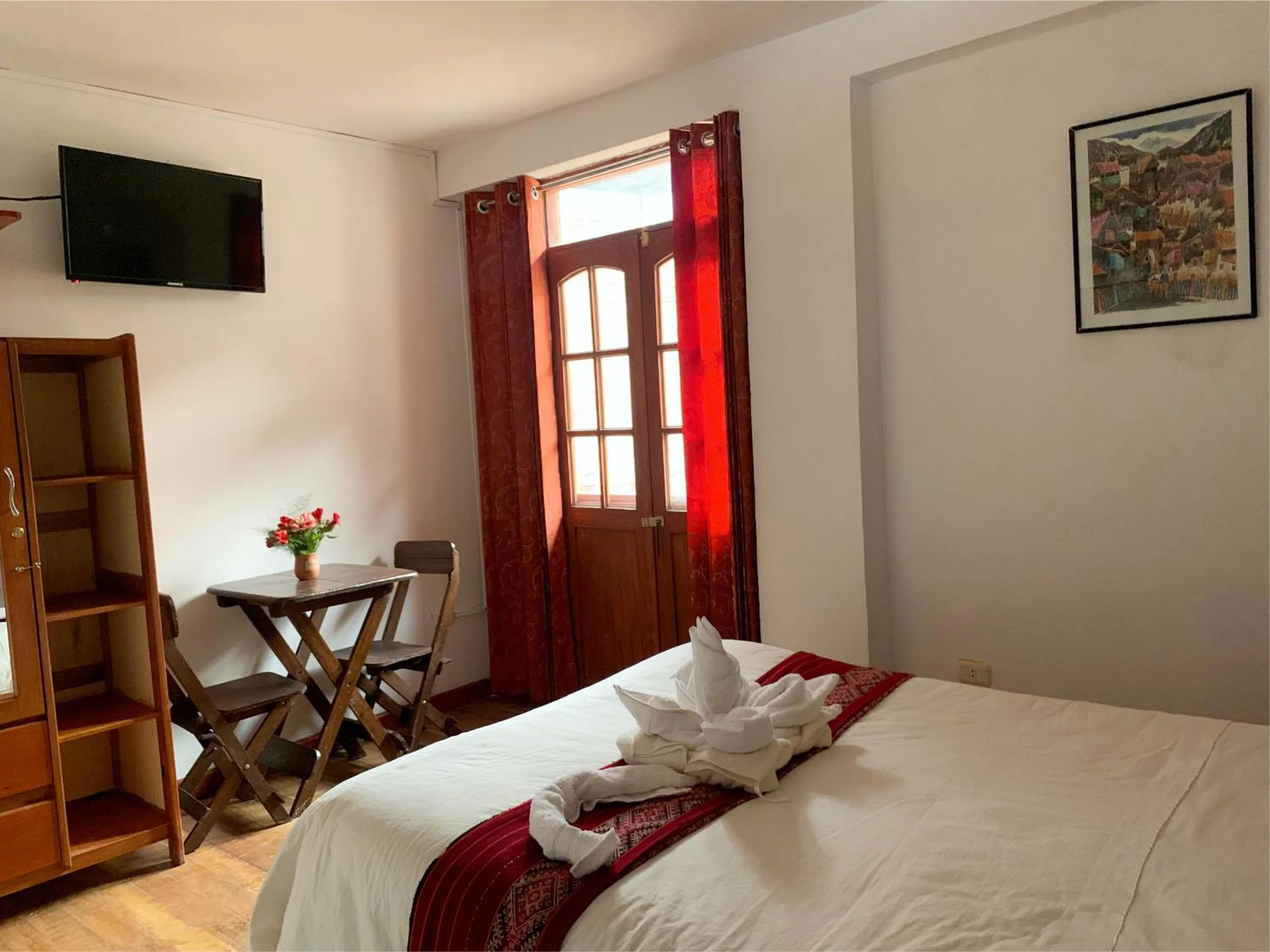 TV and multimedia, Bed in Inka Khawarina Tambo Lodge