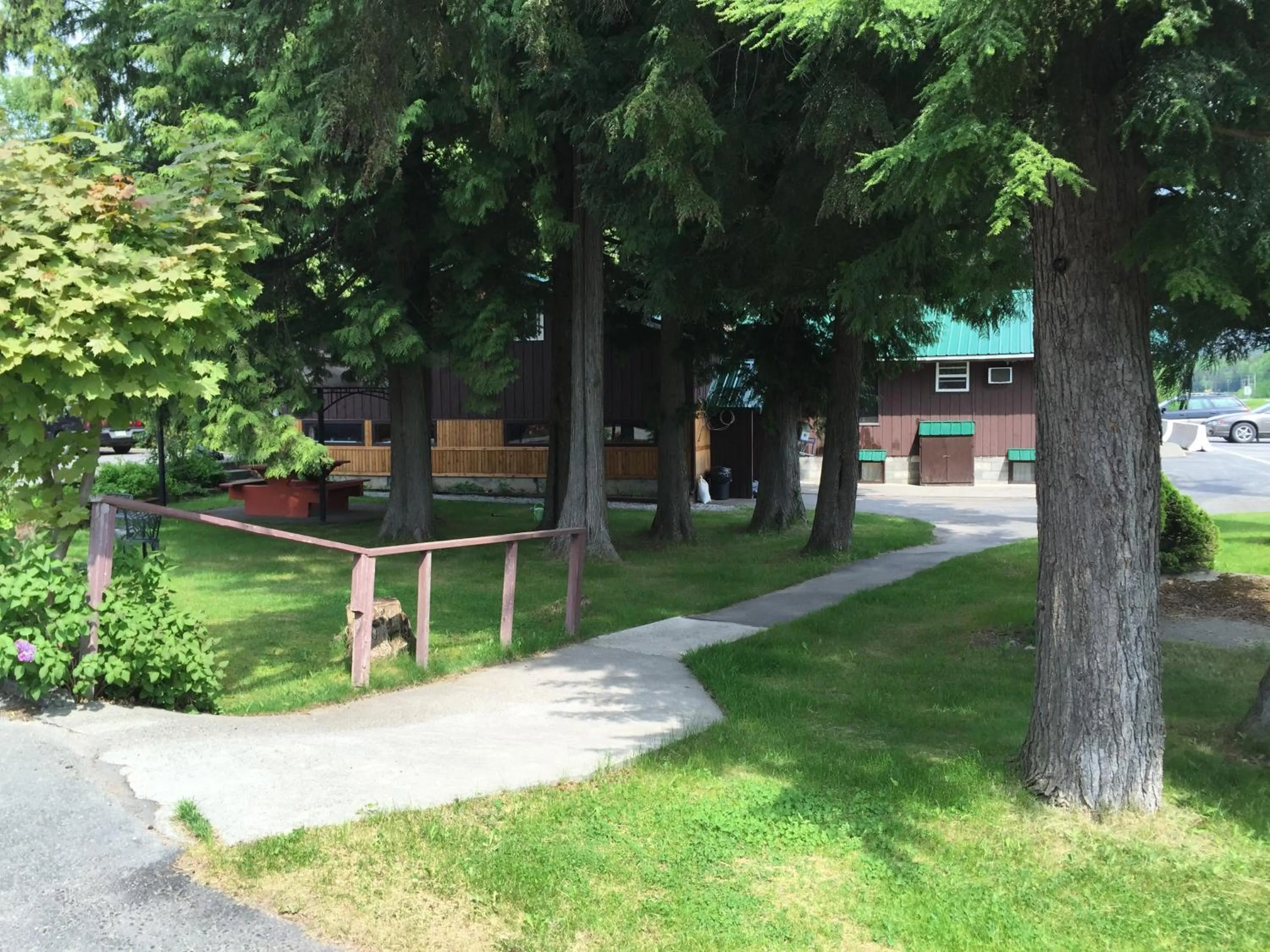 Area and facilities in Copper River Motel