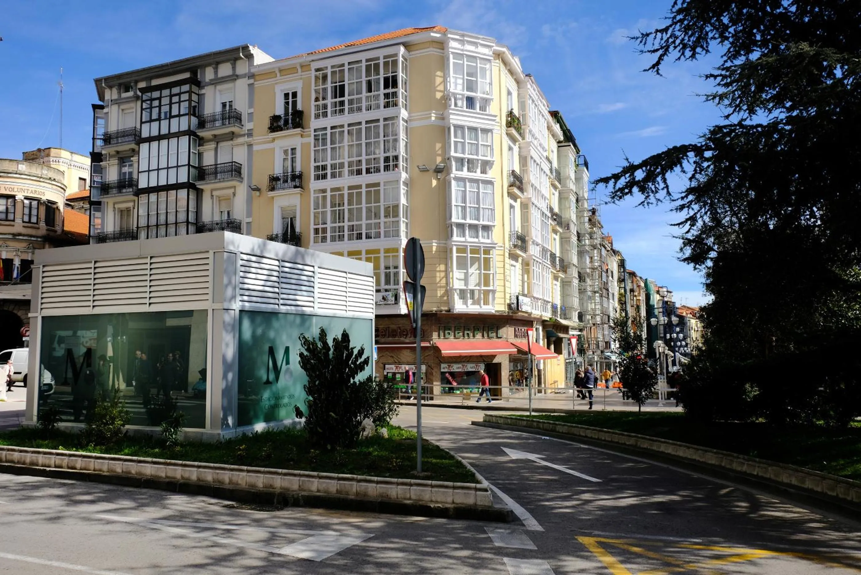 Property building in Center Suite Santander