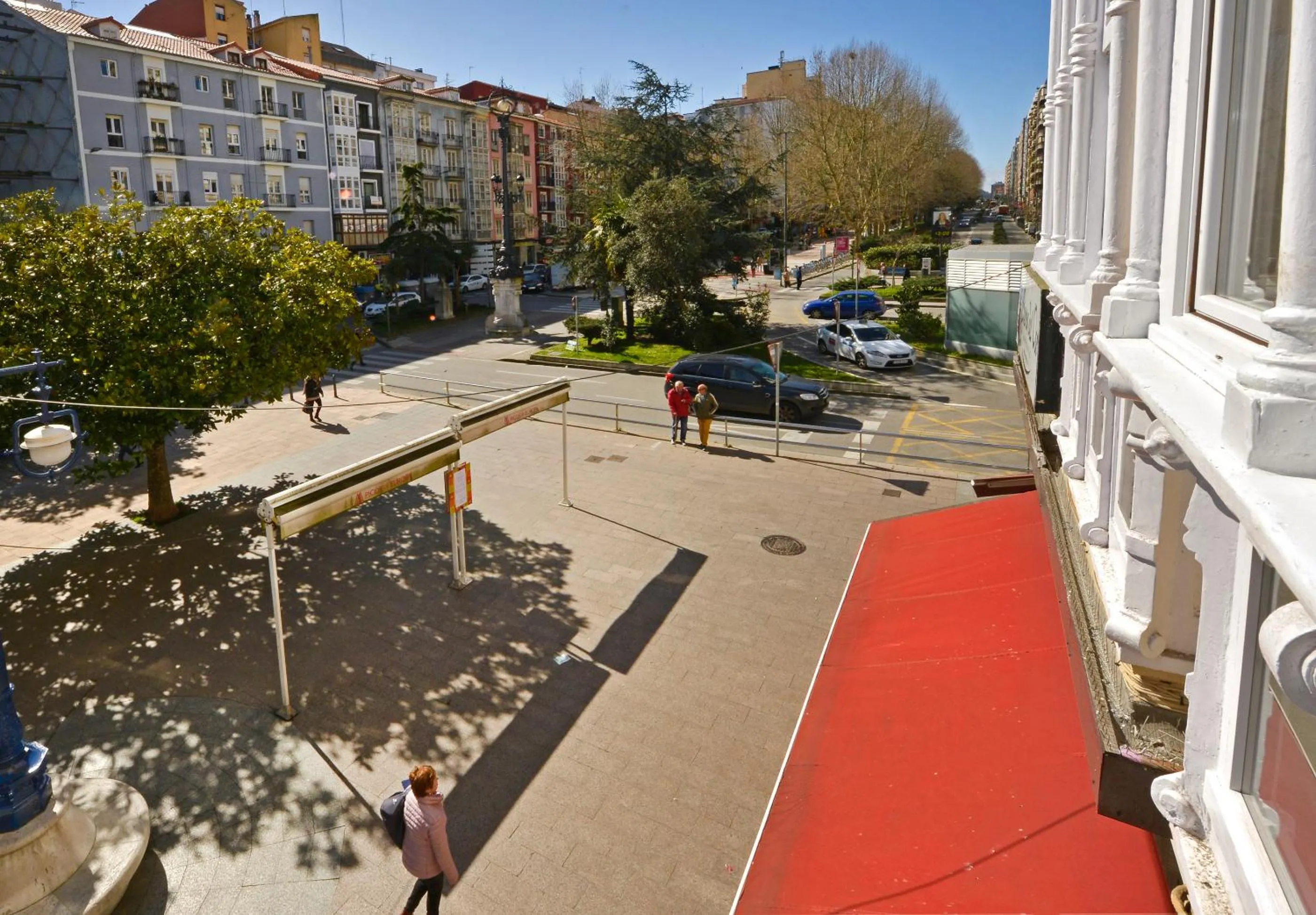 Shopping Area in Center Suite Santander